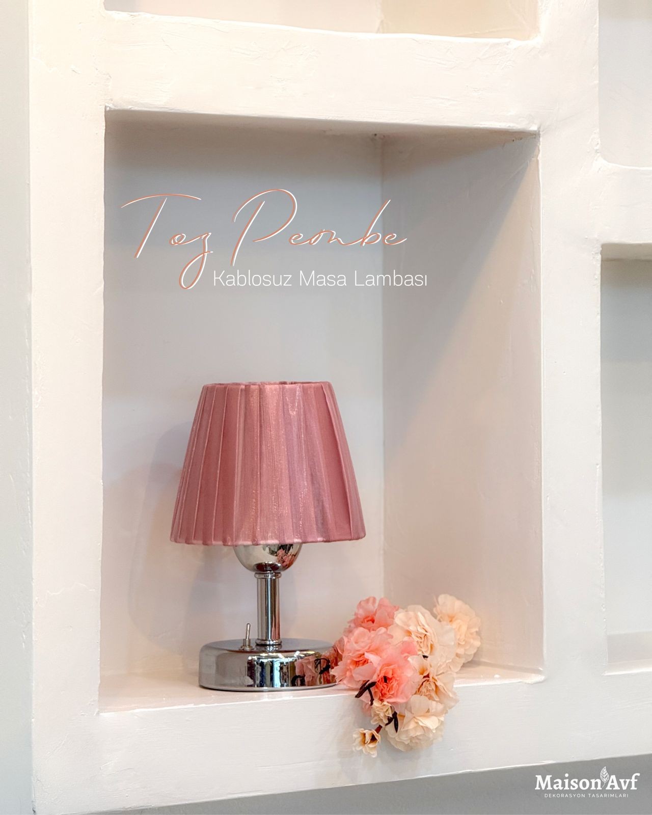 Pembe Osmanlı İpeği Pileli Kablosuz Masa Lambası -Alt Gümüş Led Işık