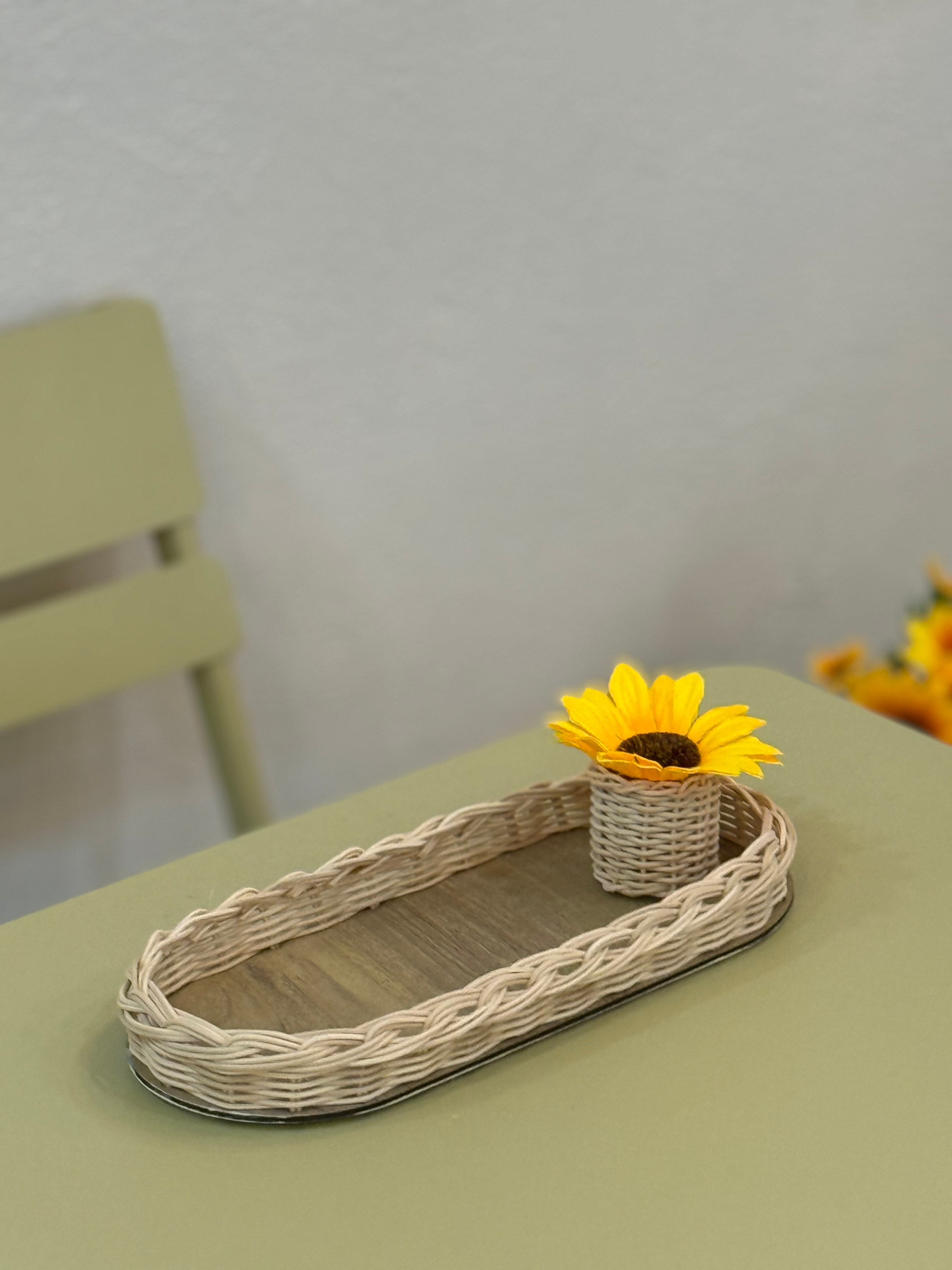 2'li Rattan Düzenleyici Tepsi & Ayçiçeği Sunflower Sunum Seti Kahve Sunumluğu (ÇİÇEK DAHİLDİR)