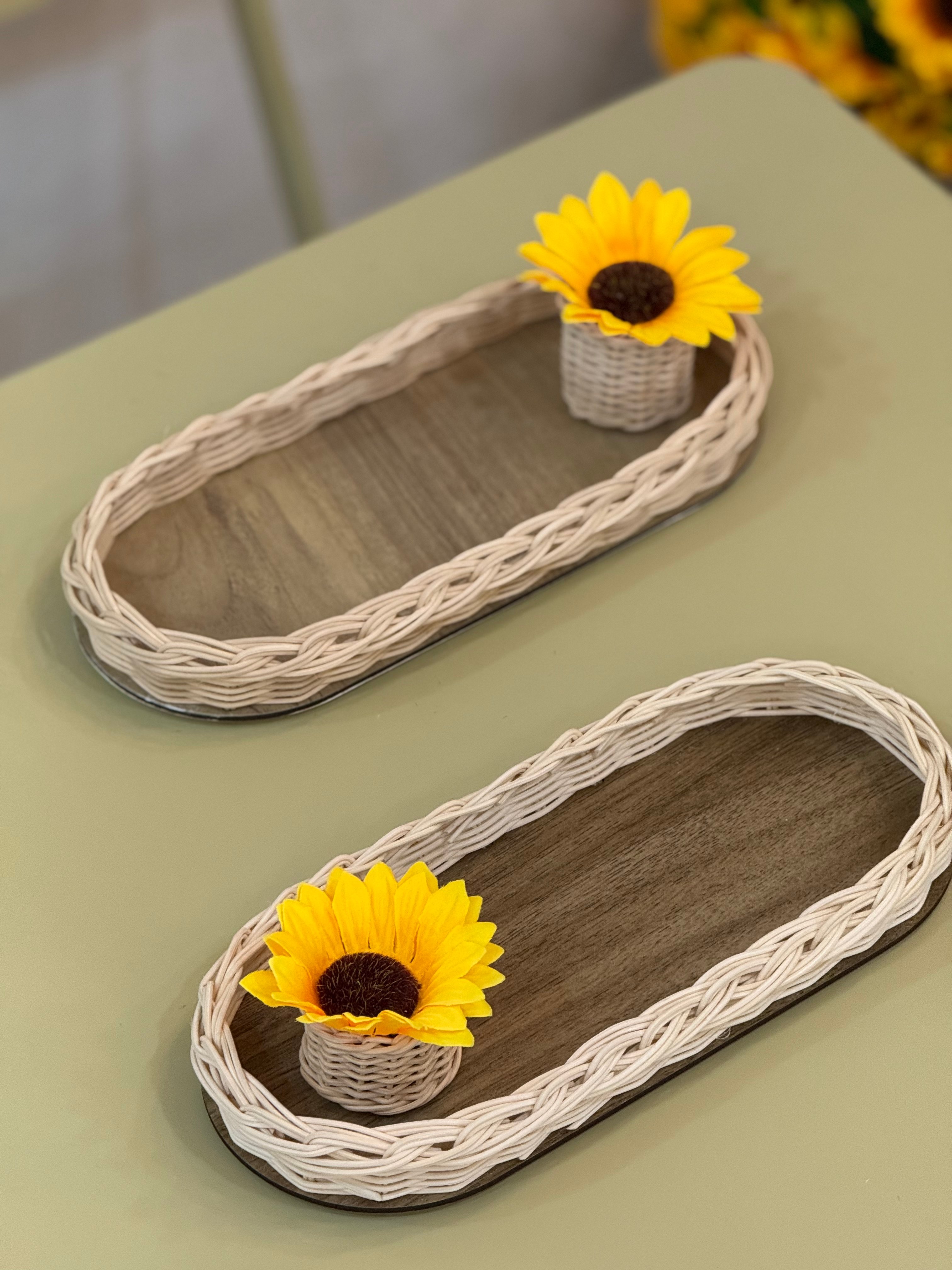 4'lü Rattan Düzenleyici Tepsi & Ayçiçeği Sunflower Sunum Seti Kahve Sunumluğu (ÇİÇEK DAHİLDİR)