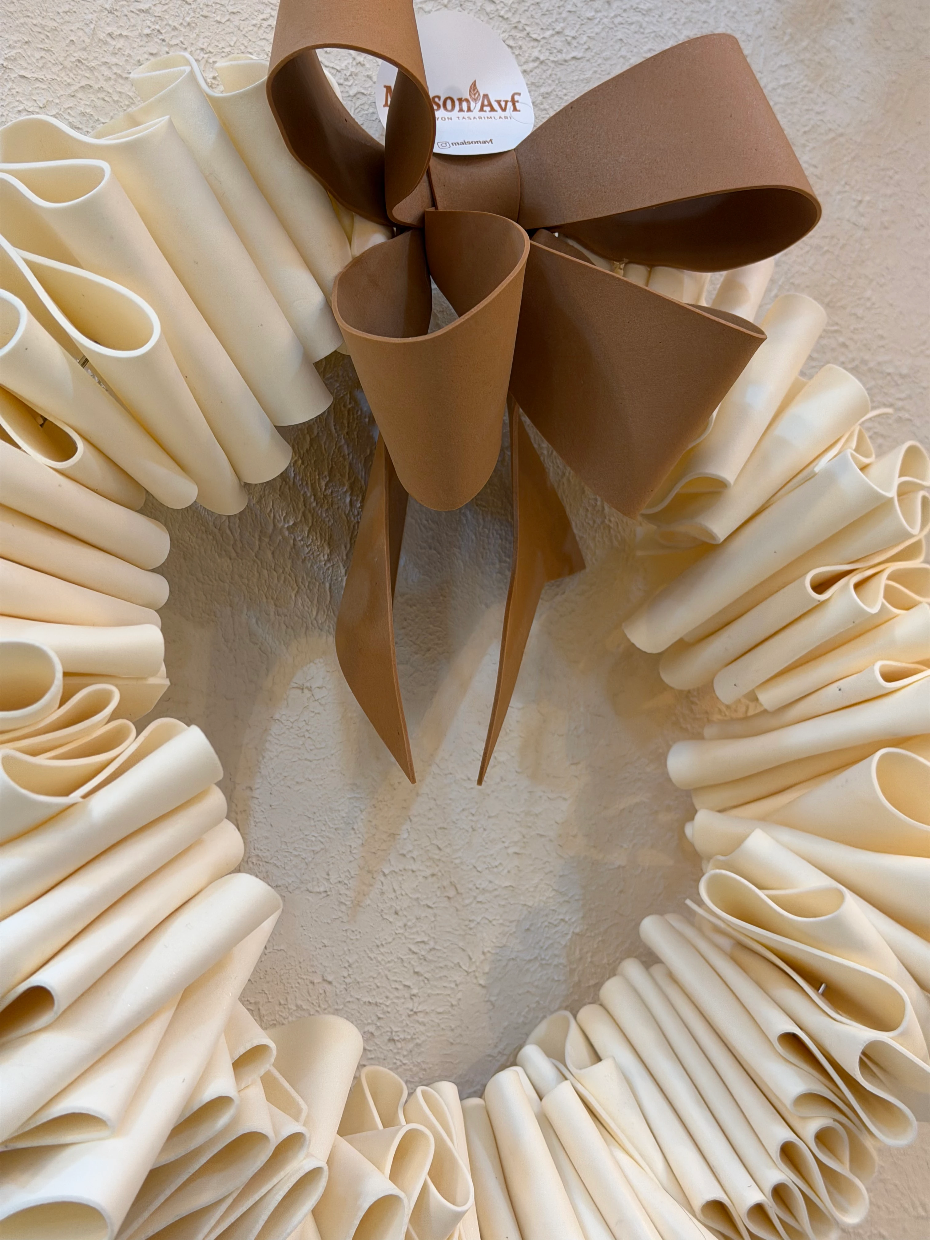 Krem Eva Kahverengi Fiyonk Dekoratif Kapı & Duvar Süsü