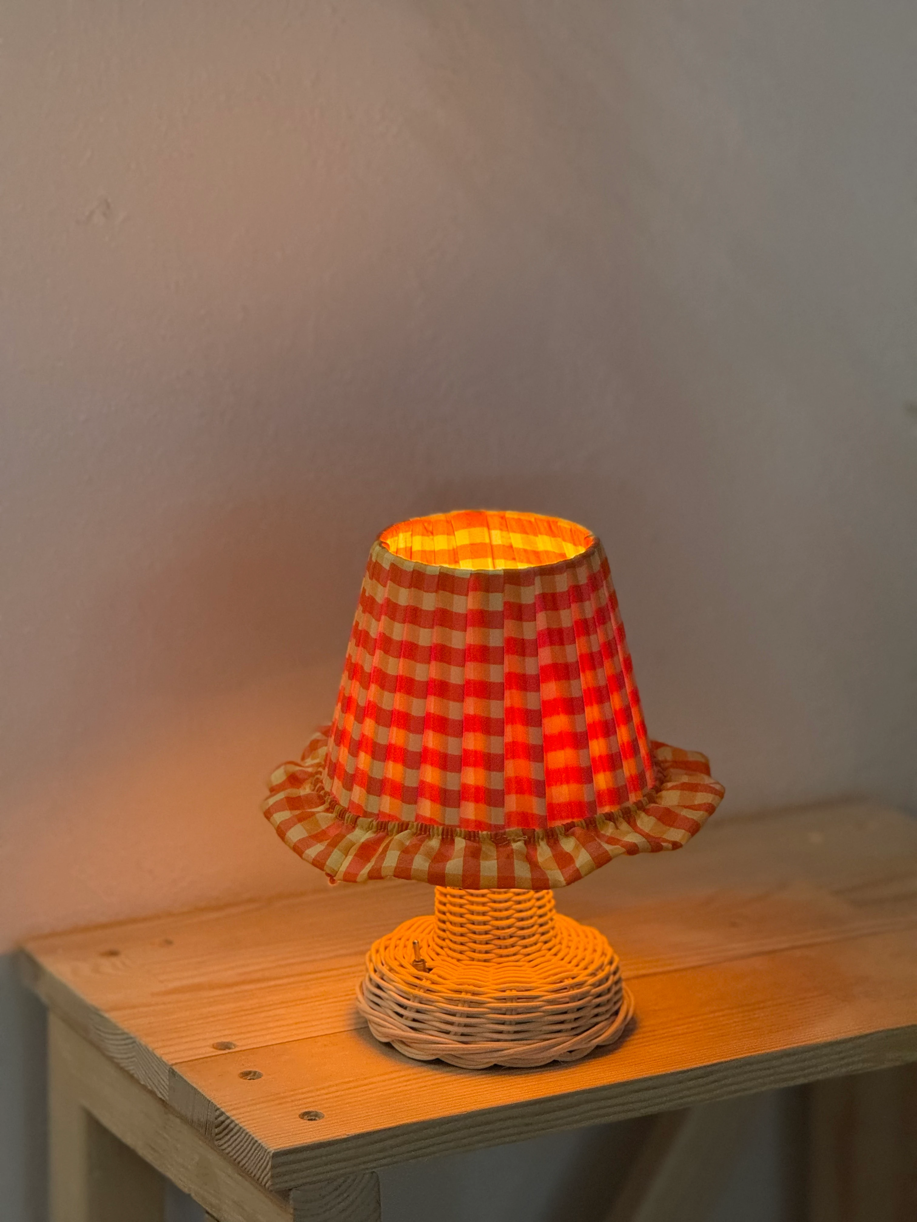 Giallo Turuncu - Sarı Pötikare Kablosuz Pilli Masa Lambası