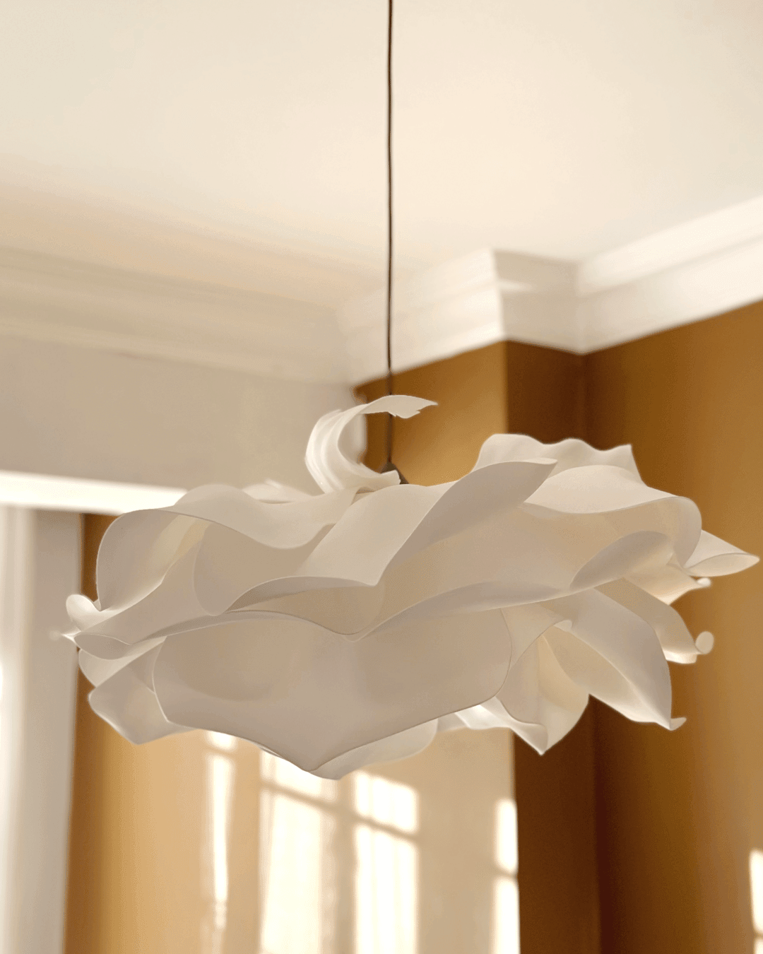 Vehha Design Eva White Modern Pendant Chandelier