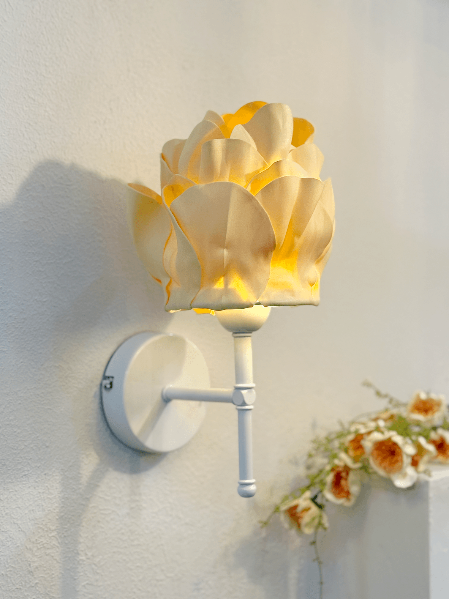Butter Yellow - Sarı Eva Anemon Tasarım Kablosuz Pilli Aplik - Alt Beyaz Tüm Boy 35 cm