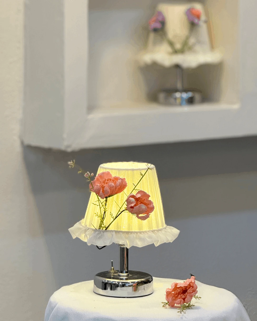 İpek Gelincik Kablosuz Pilli Masa Lambası - Gümüş