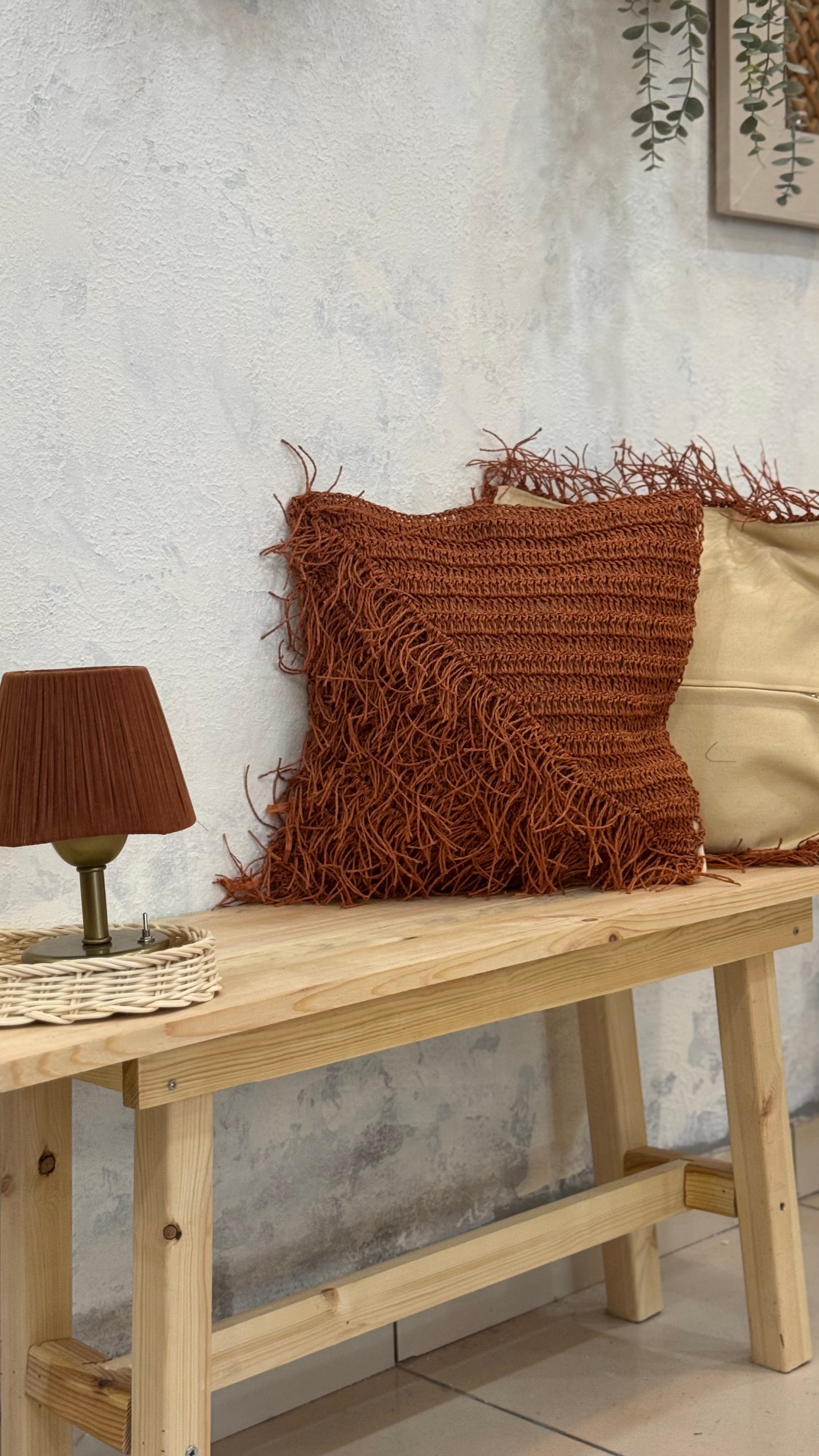 Kiremit Yan Detaylı Kırlent Kılıfı 50 X 50 cm