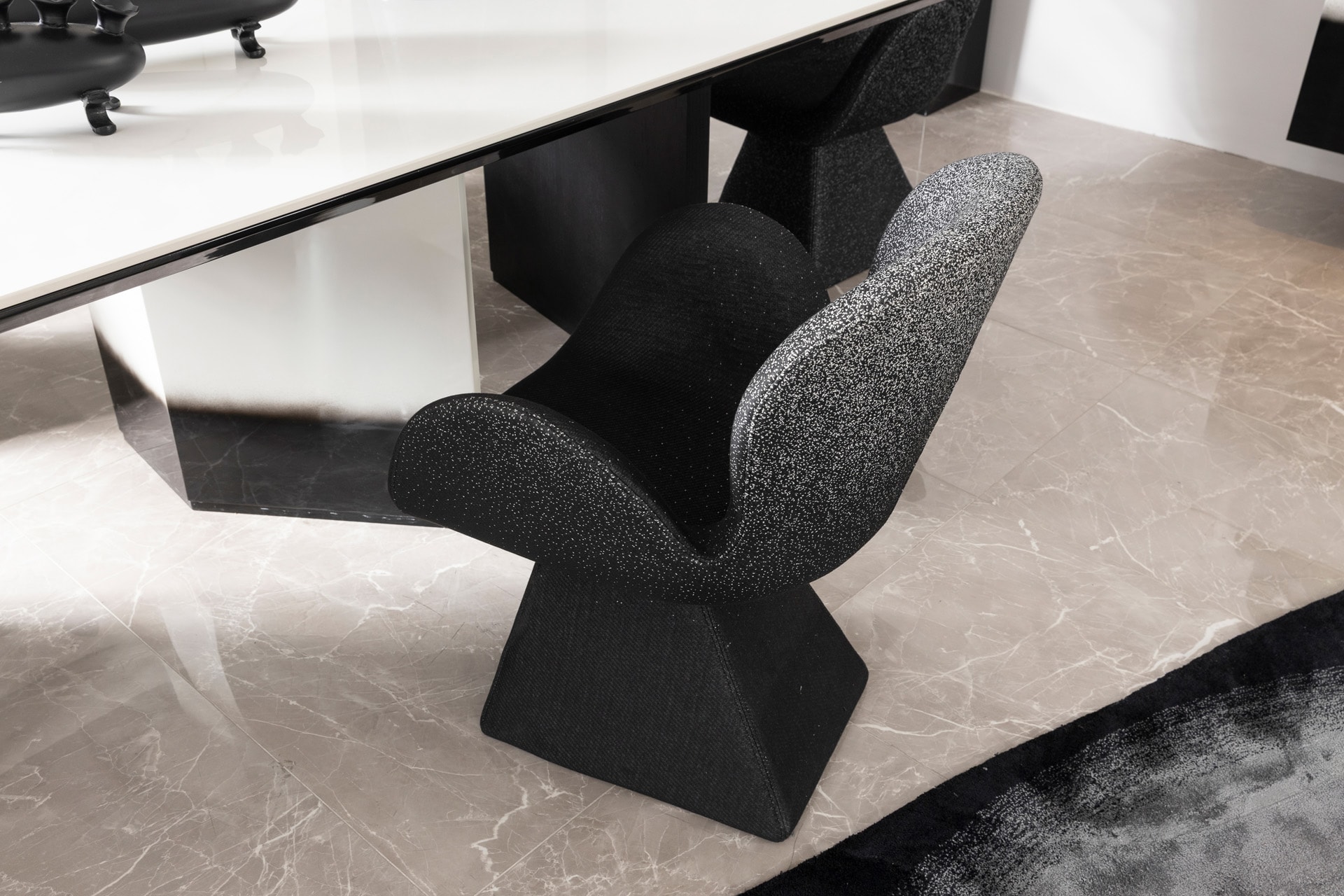 KINGSTON CHAIR