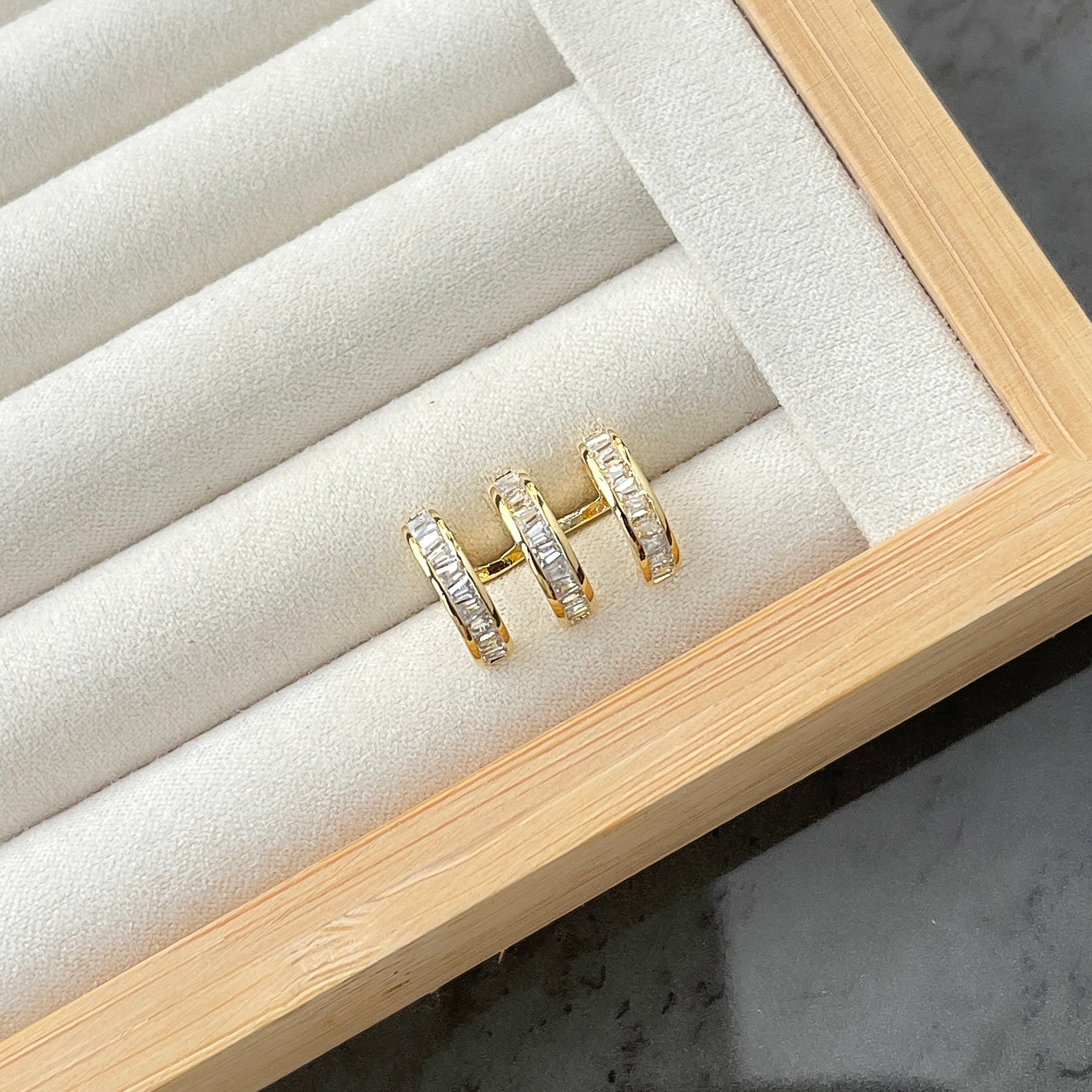 Üçlü Görünümlü Earcuff 