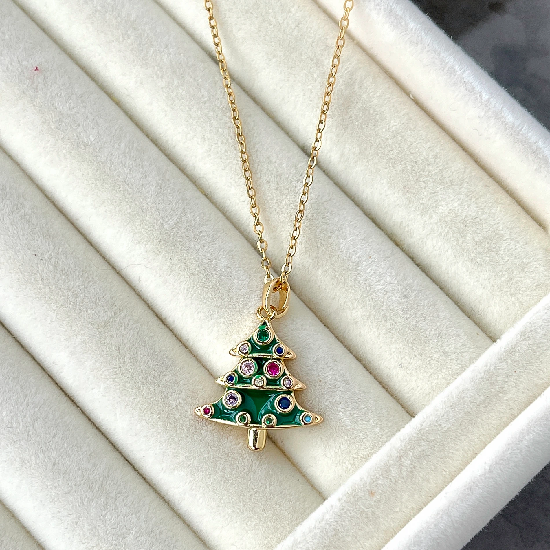 Çelik Çam Ağacı Yılbaşı Kolyesi