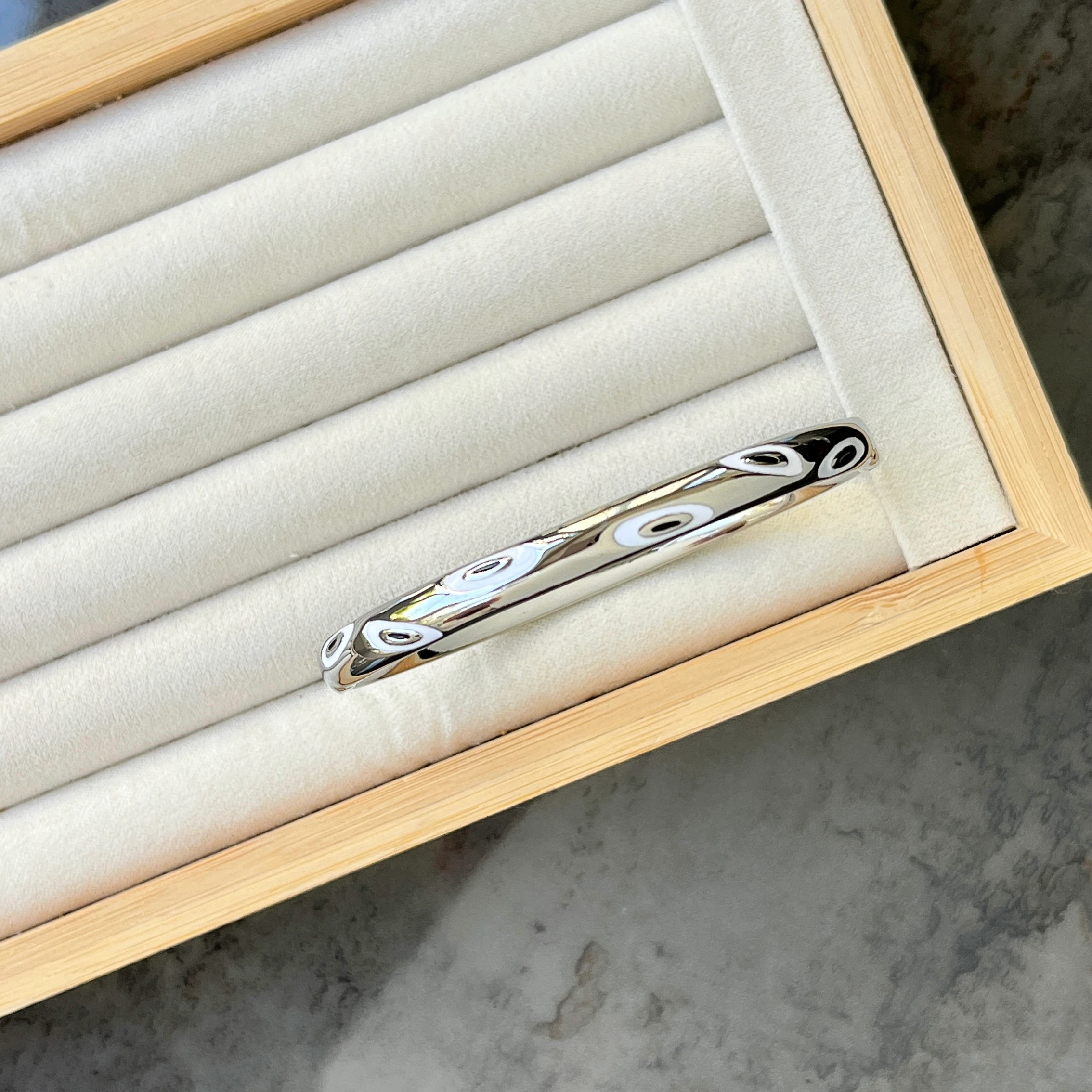 Çelik Nazar Model Kelepçe - Silver