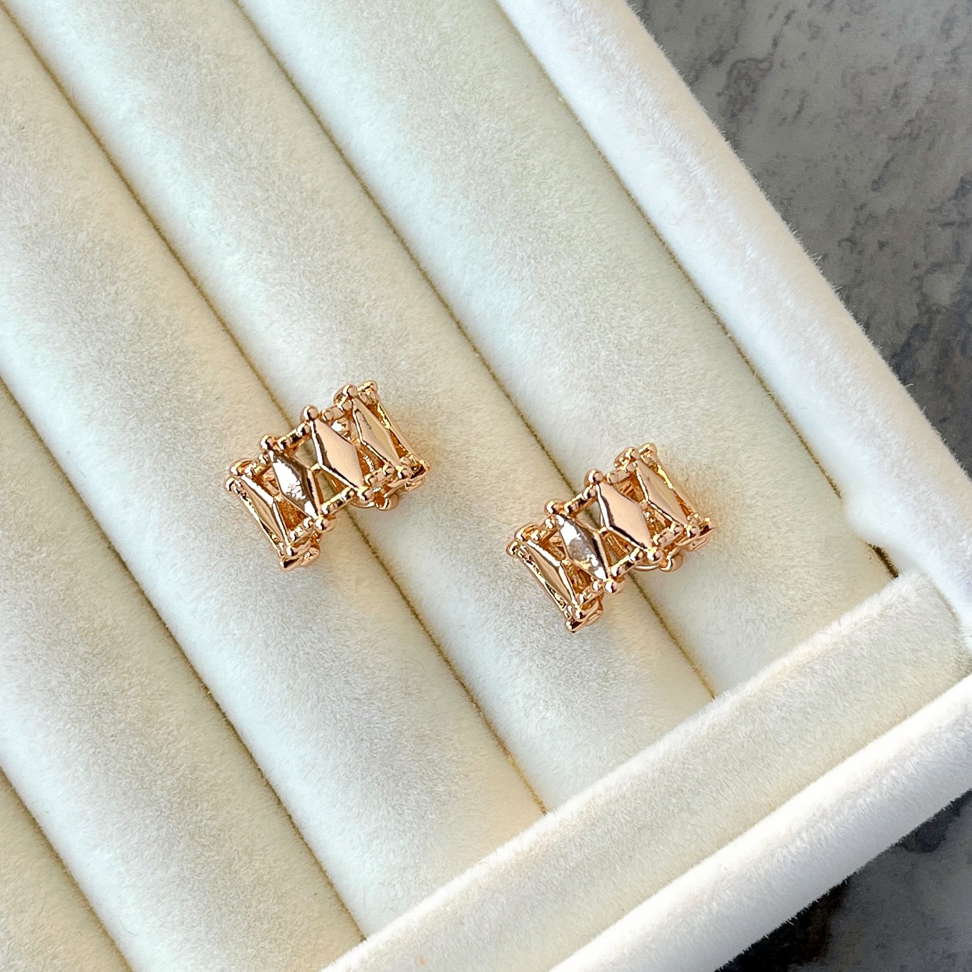 Baklava Model Earcuff (Tekli)