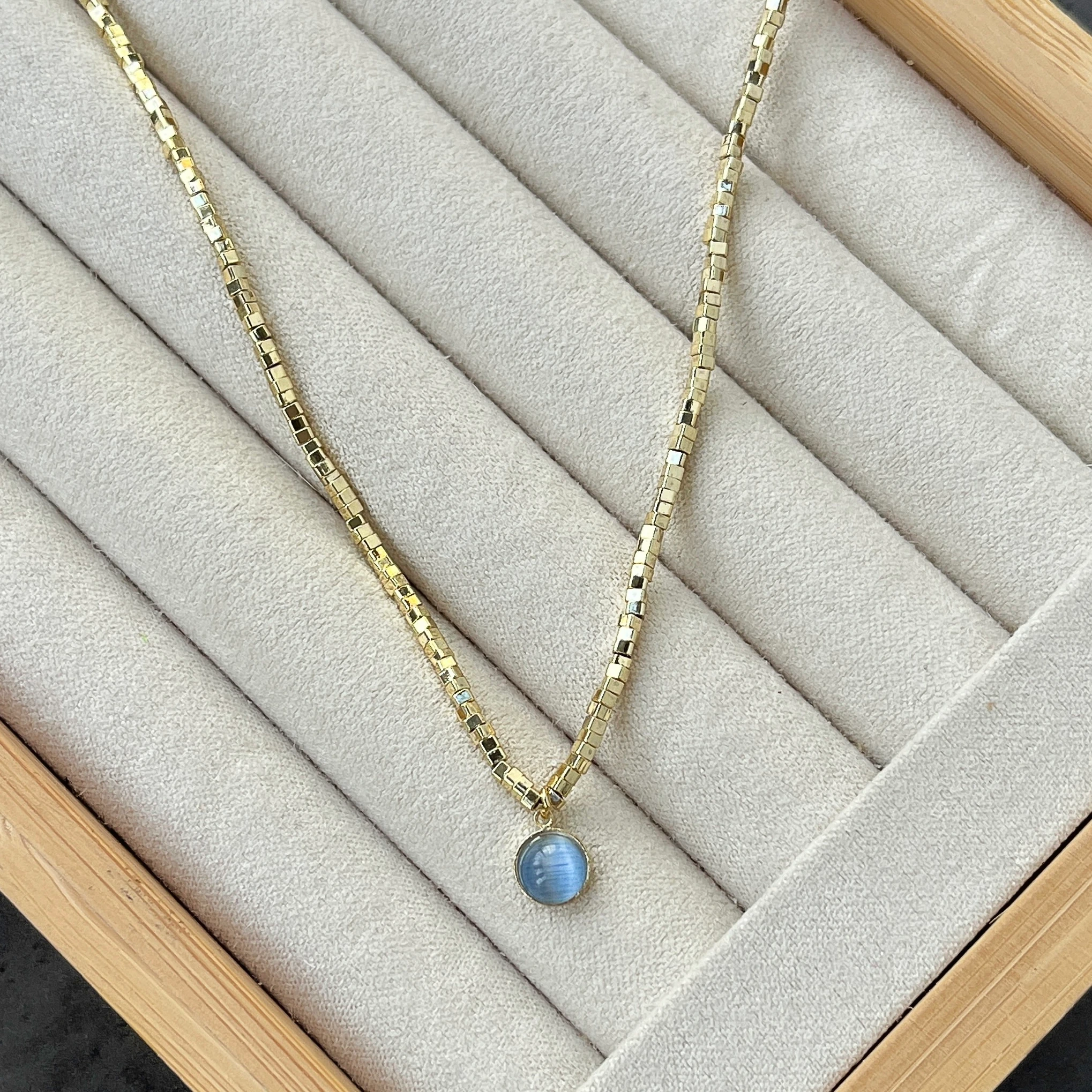 Kırık Boncuk Zincirli Kolye