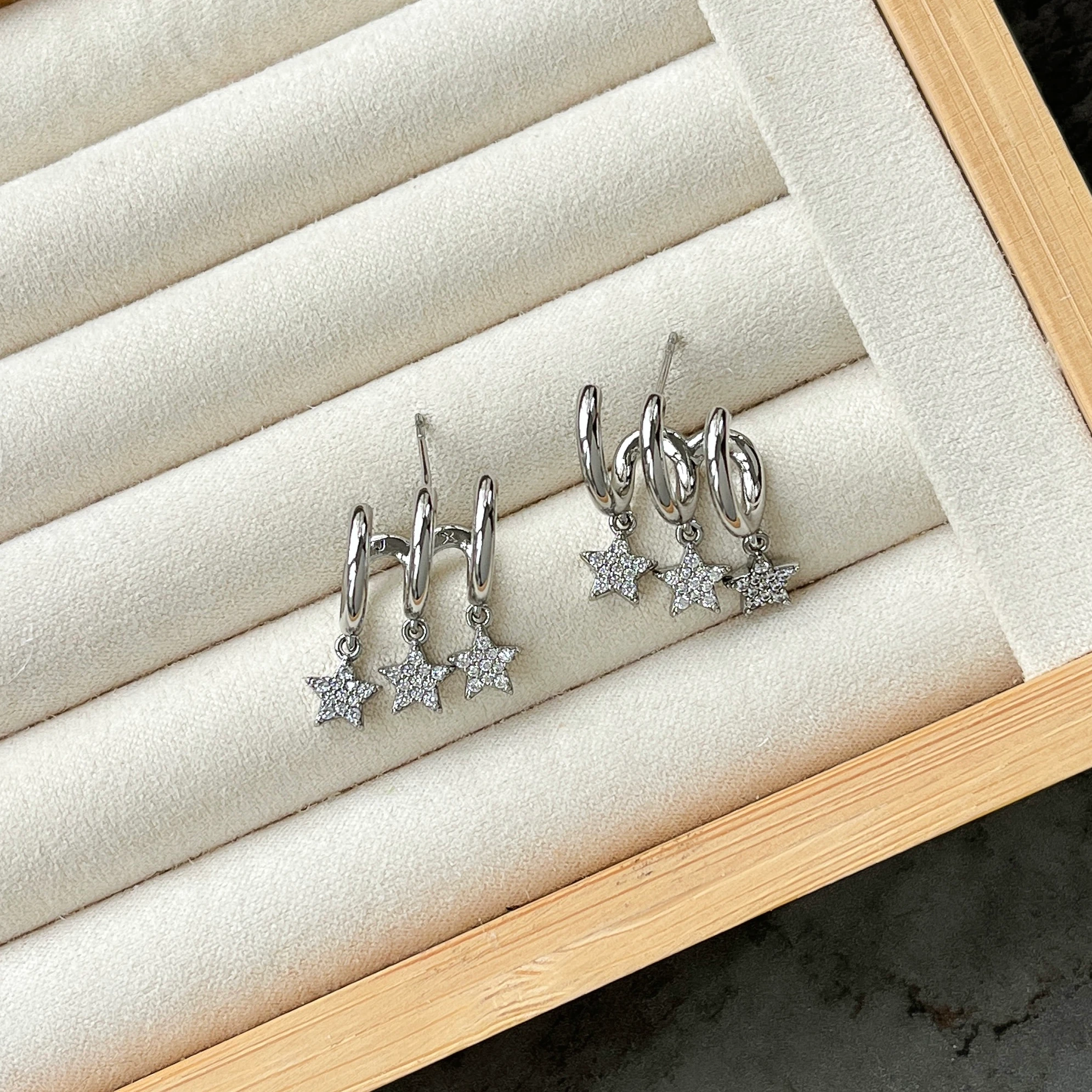 Zirkon Taşlı Yıldız Üçlü Görünümlü Küpe - Silver