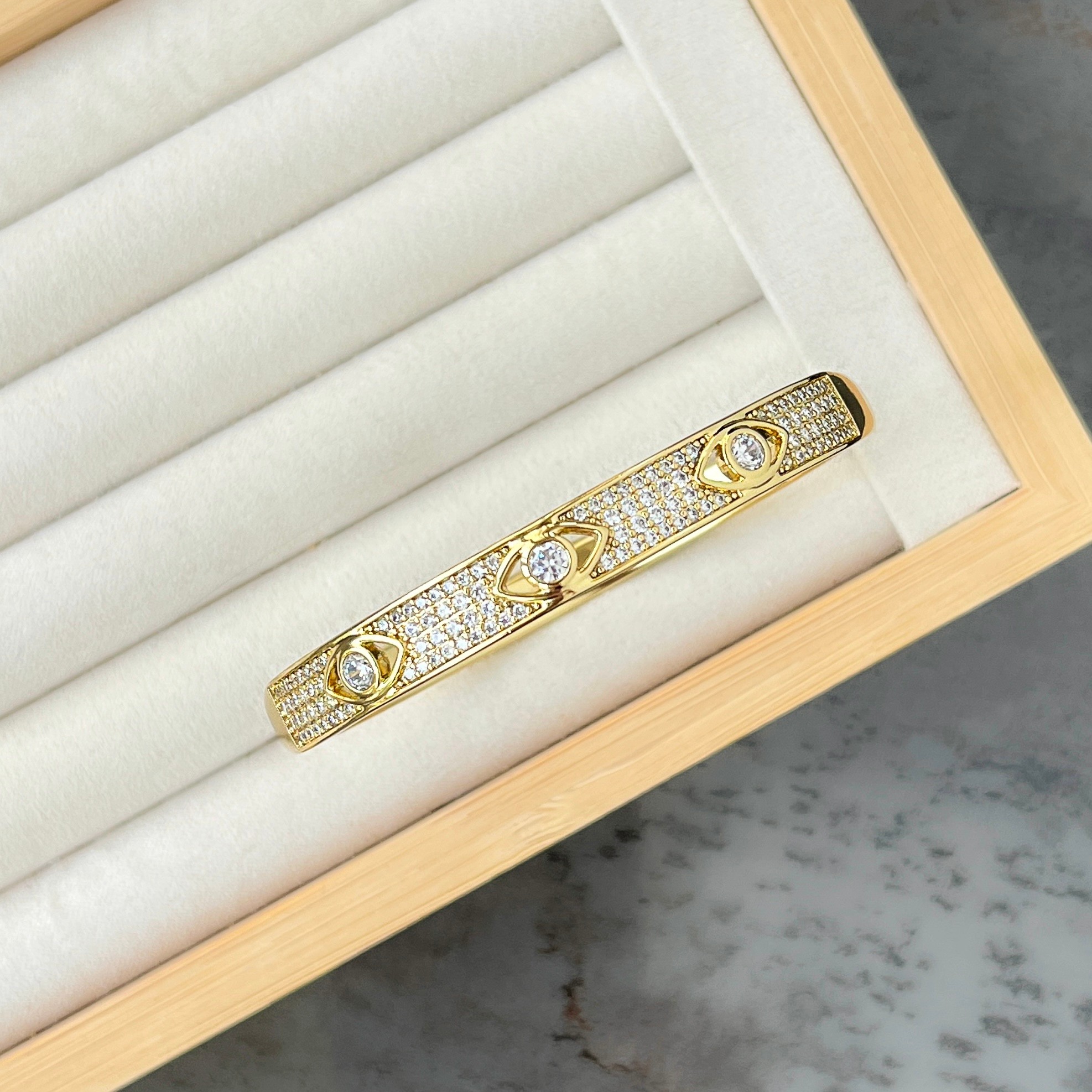 Göz Model Kelepçe - 14K