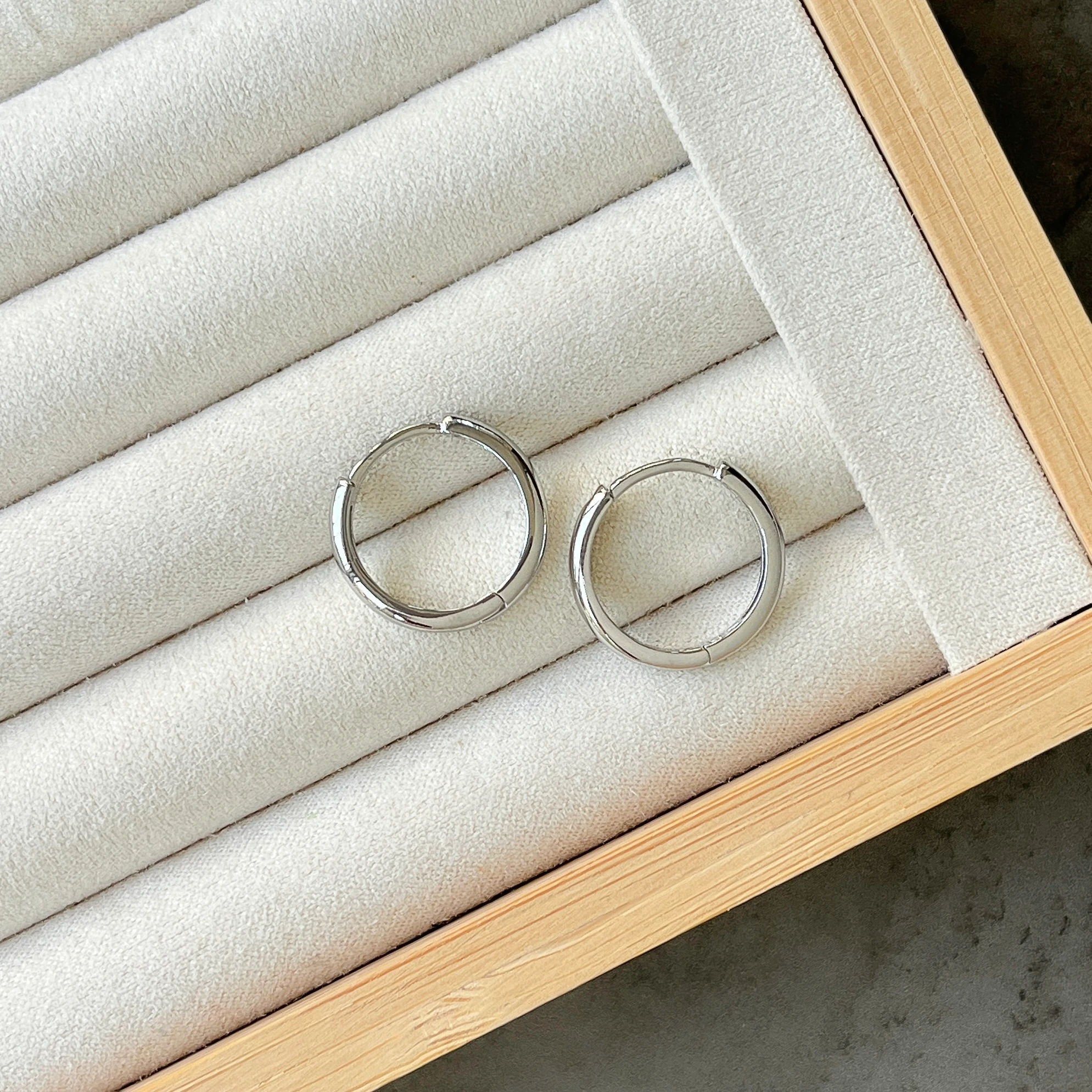 Basic Minimal Halka Küpe