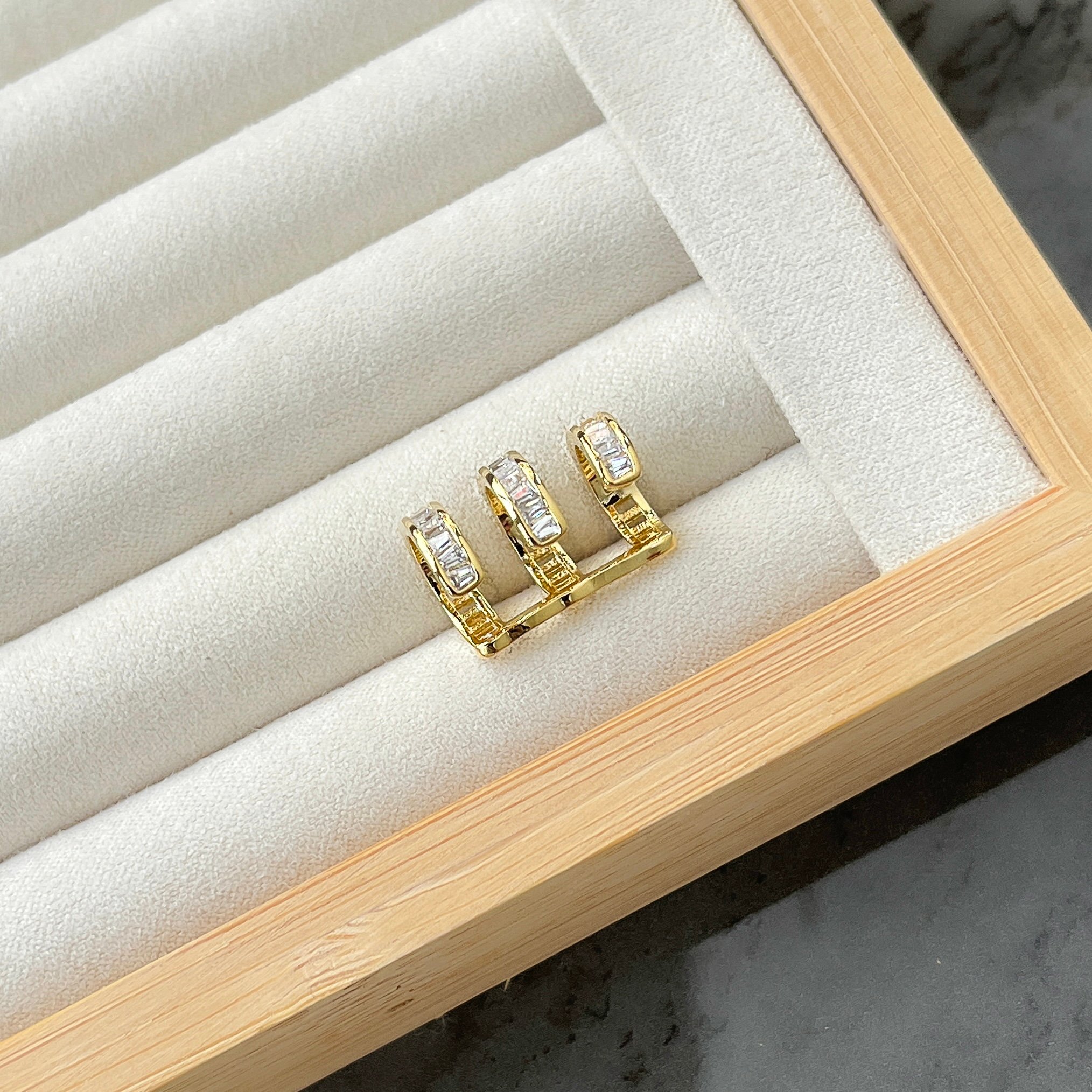 Üçlü Görünümlü Earcuff 