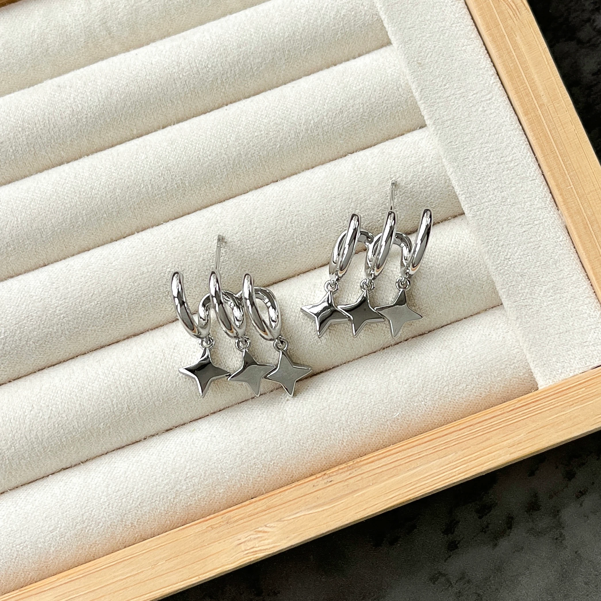 Plaka Yıldız Model Üçlü Görünümlü Küpe - Silver