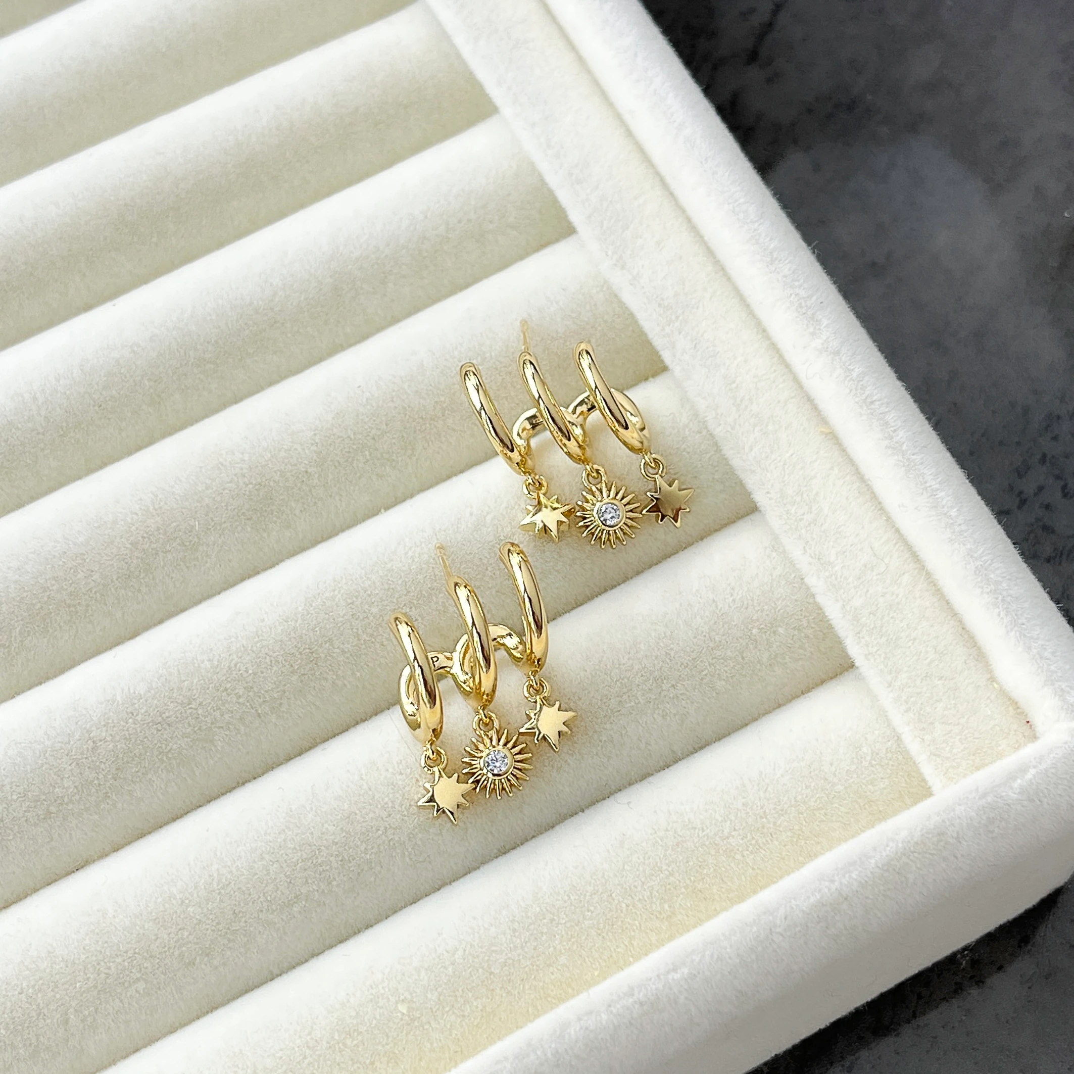 Güneş Model Üçlü Görünümlü Küpe - Gold