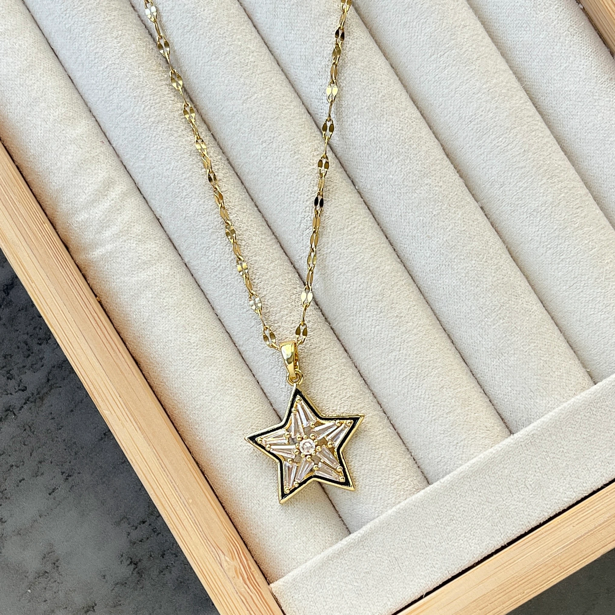 Çelik Baget Taşlı Yıldız Kolye - Gold