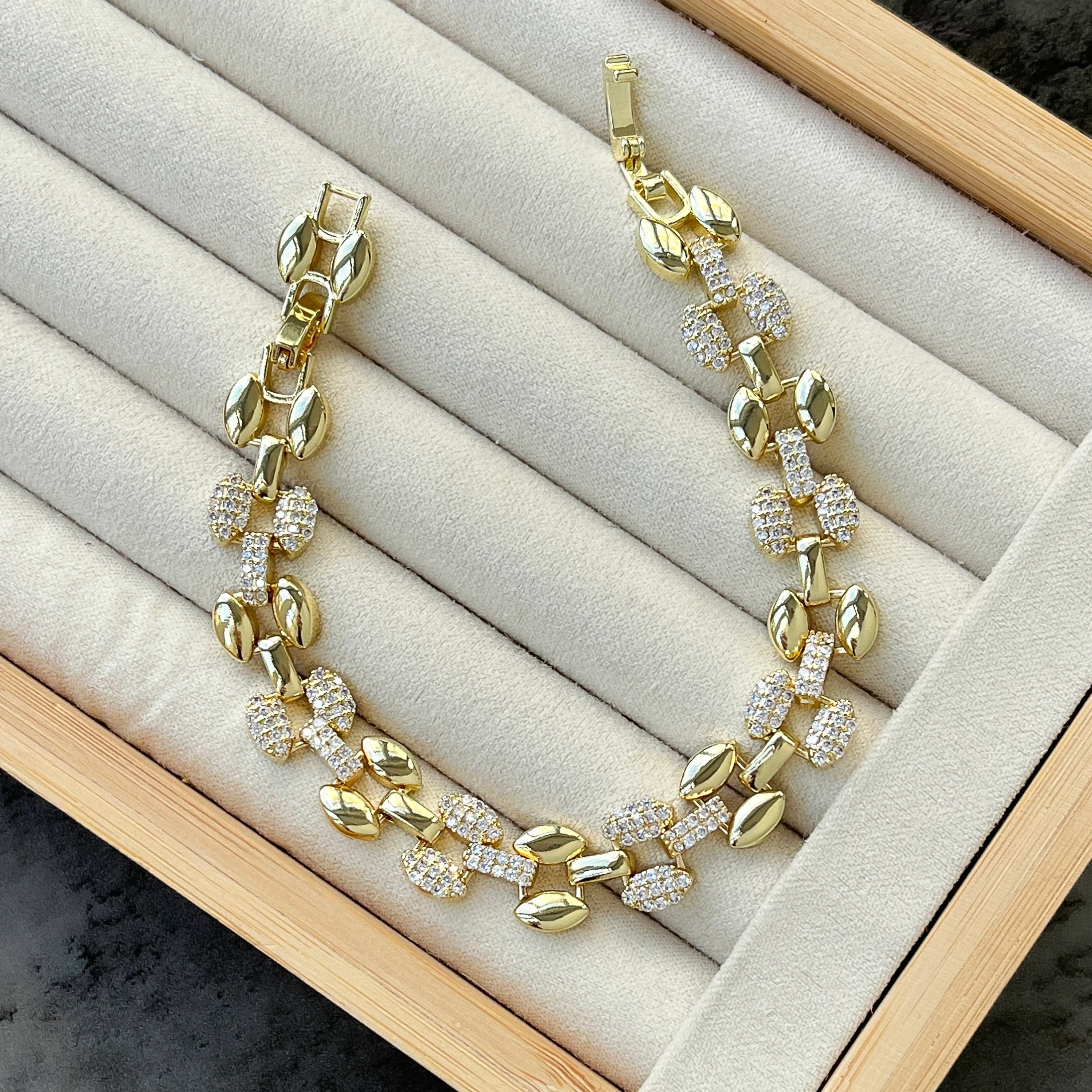 Zirkon Taşlı Halka Bileklik