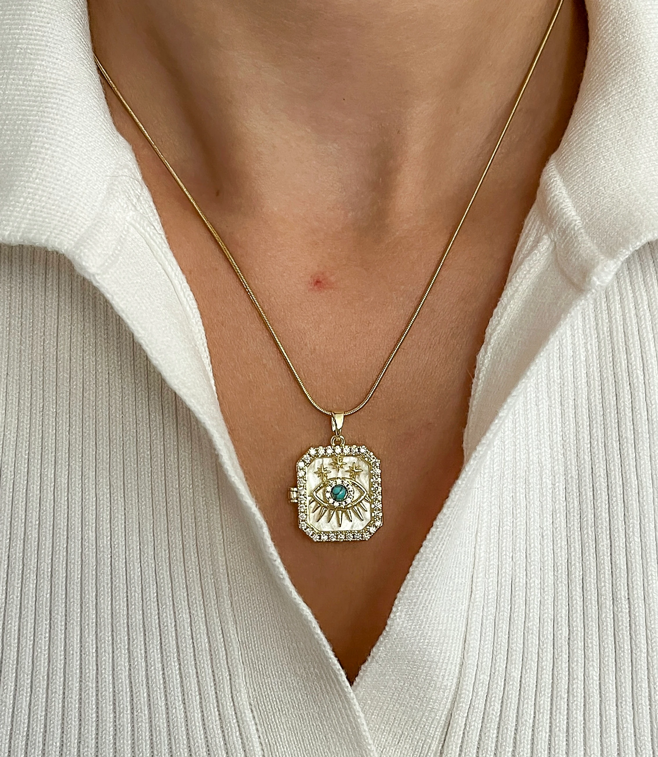 Çelik Göz Figürlü Kolye