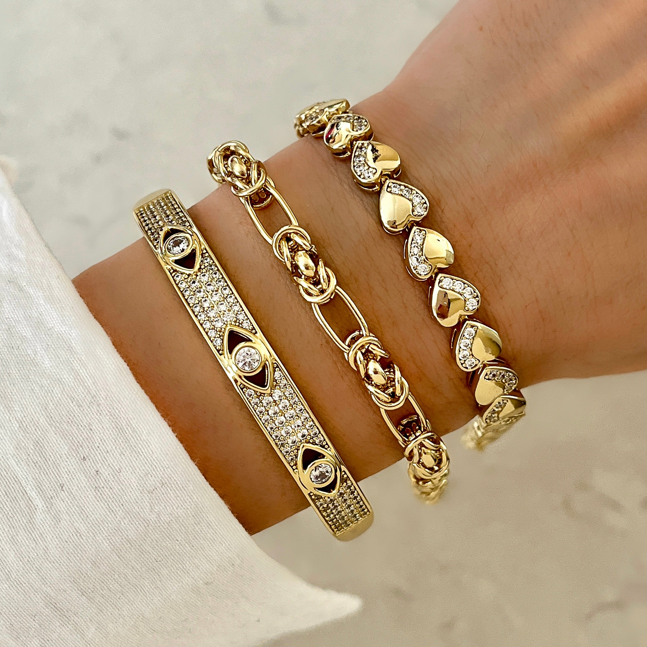 Göz Model Kelepçe - 14K