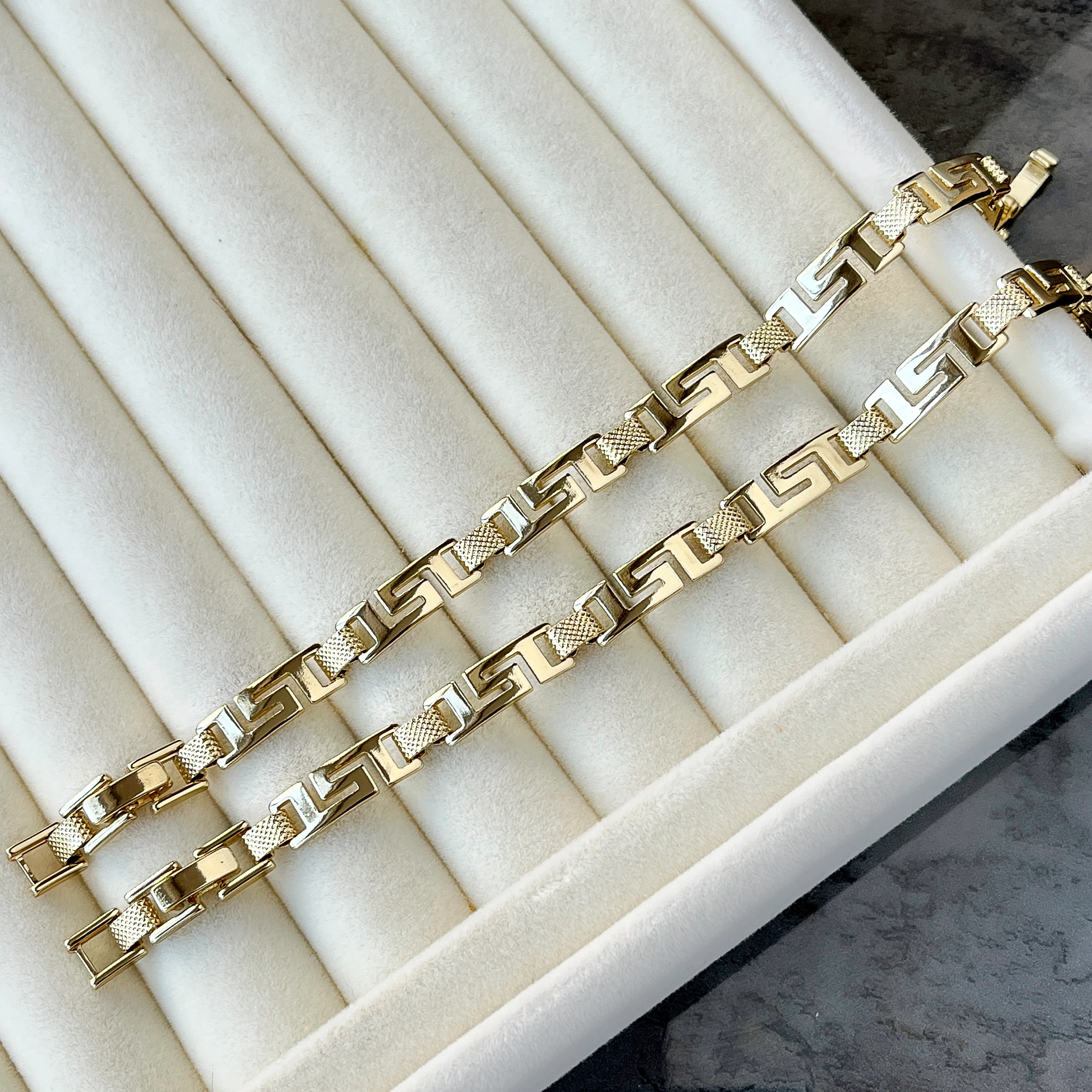 Marka Model Bileklik - 14K - Gold