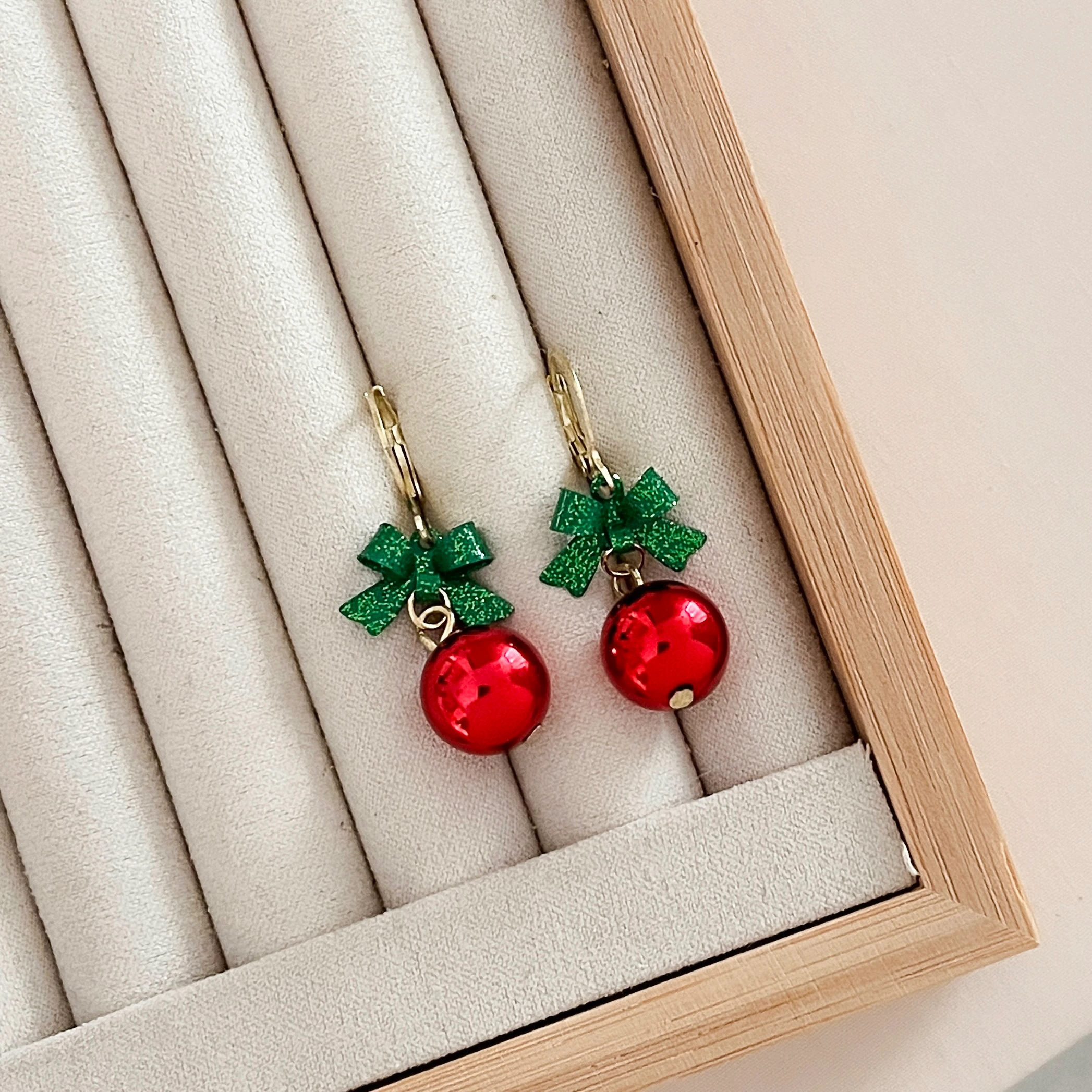 Yeni Yıl Küpe Modelleri - Kurdele 2