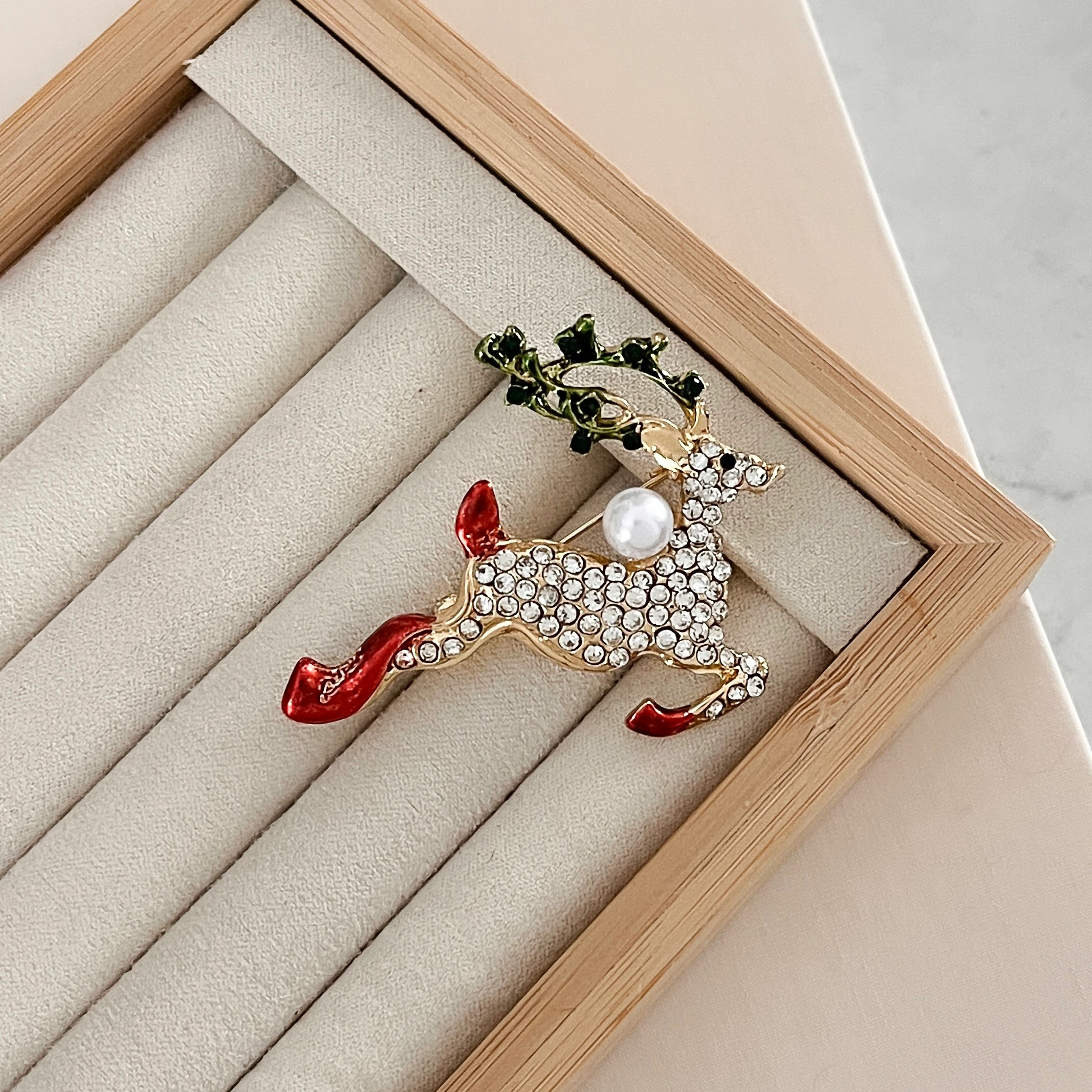 Geyik Figür Broş Modelleri - Model 1