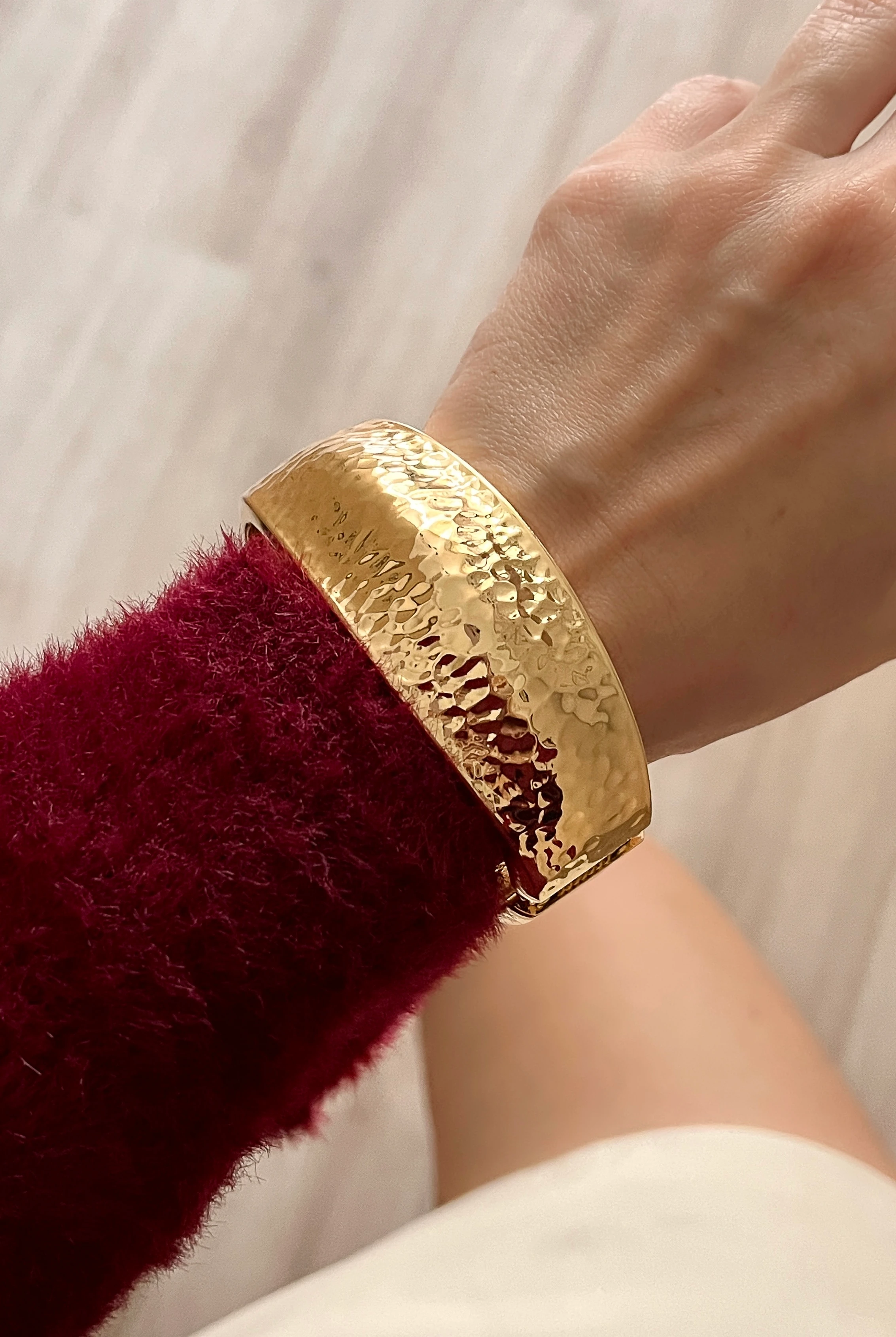 Gold Kalın Kelepçe Bileklik - Model 1