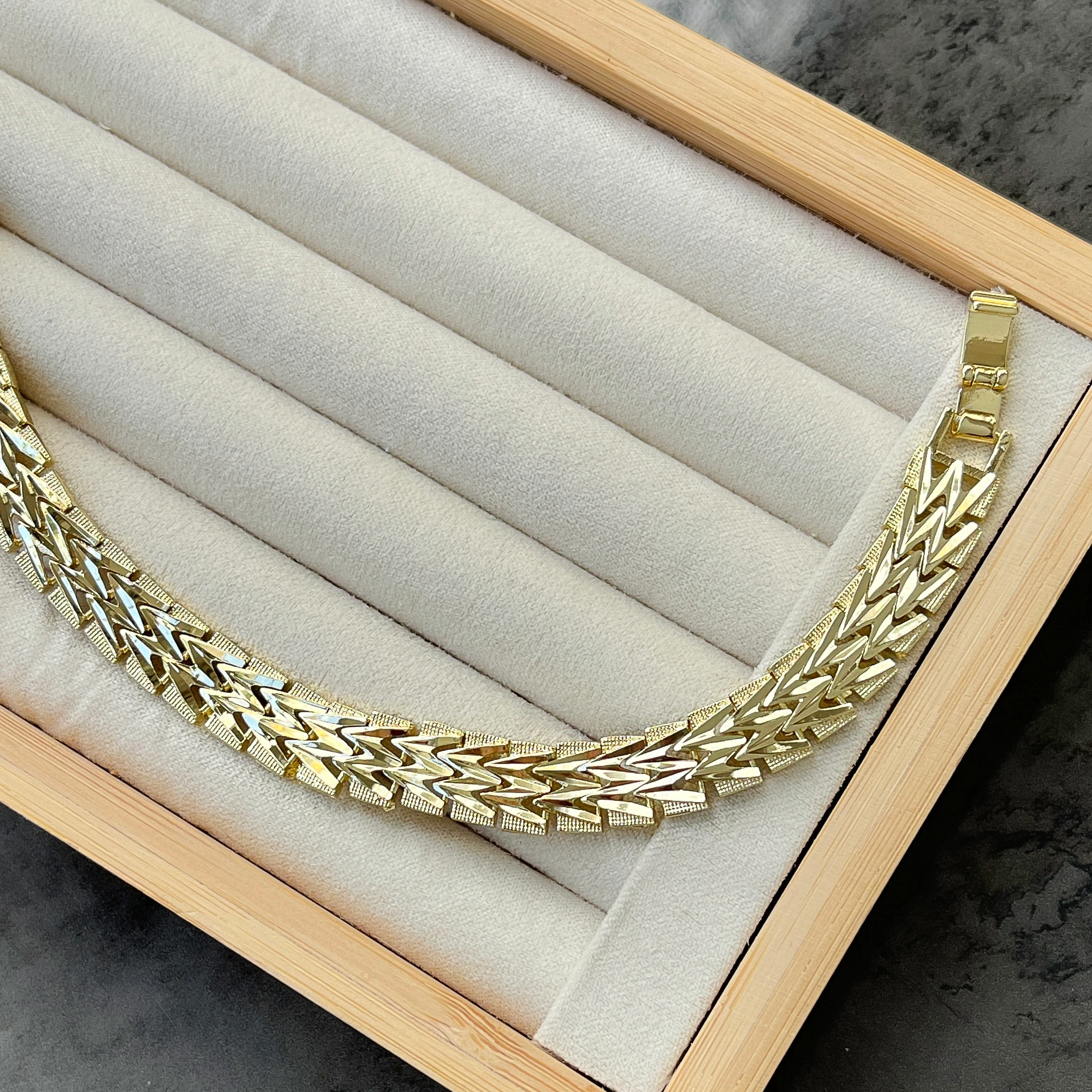 W Model Bileklik - 14K