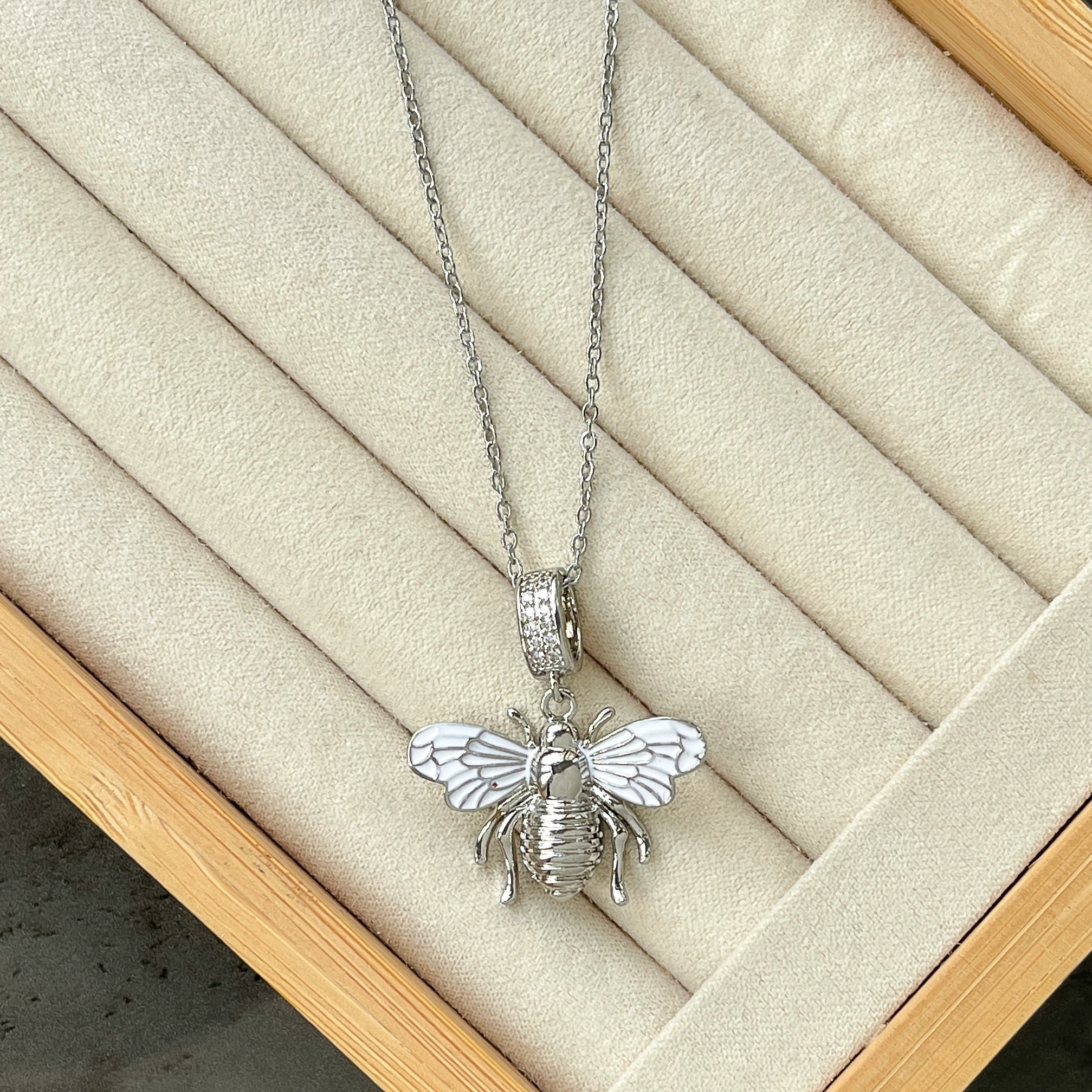 Çelik Arı Figür Kolye - Silver