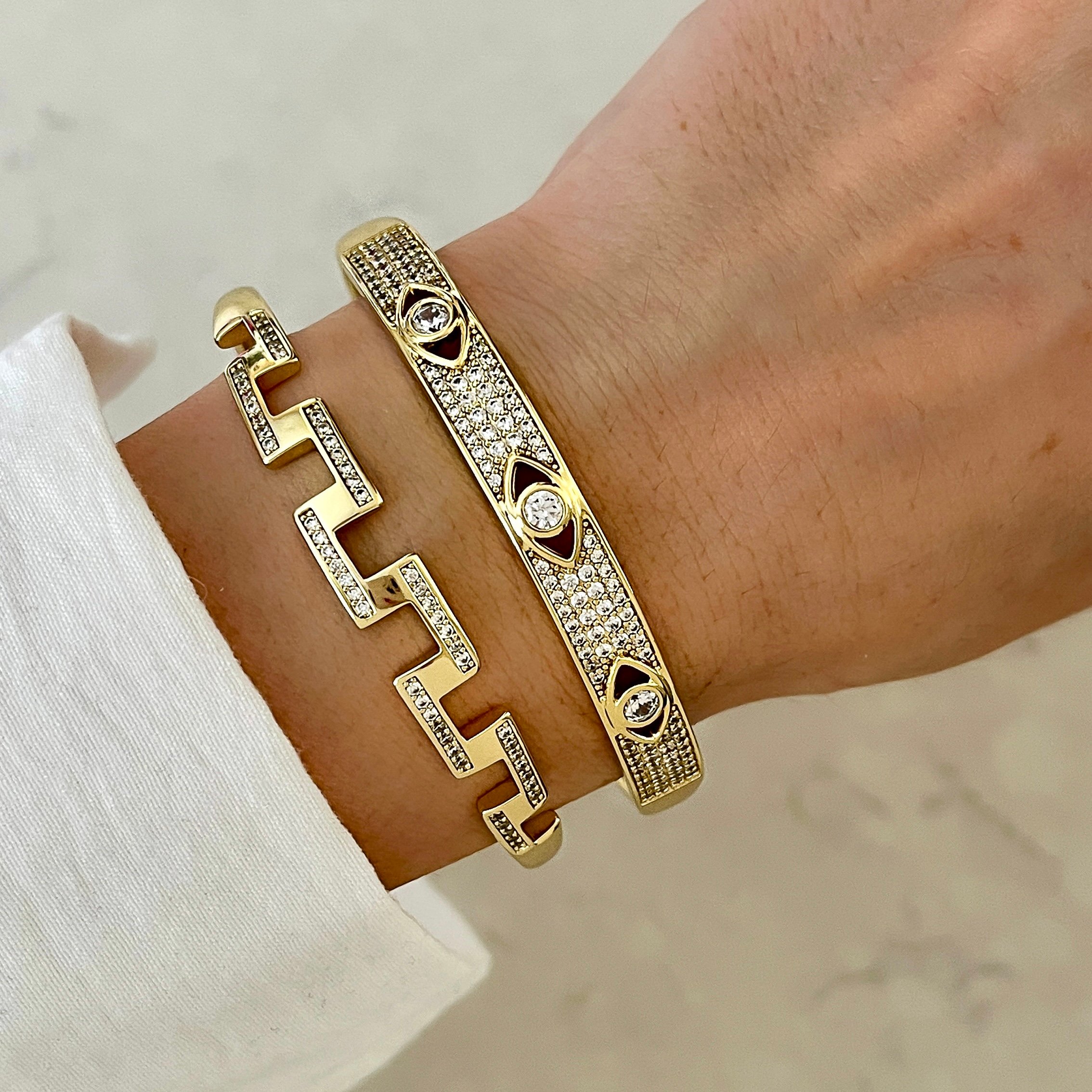 Göz Model Kelepçe - 14K