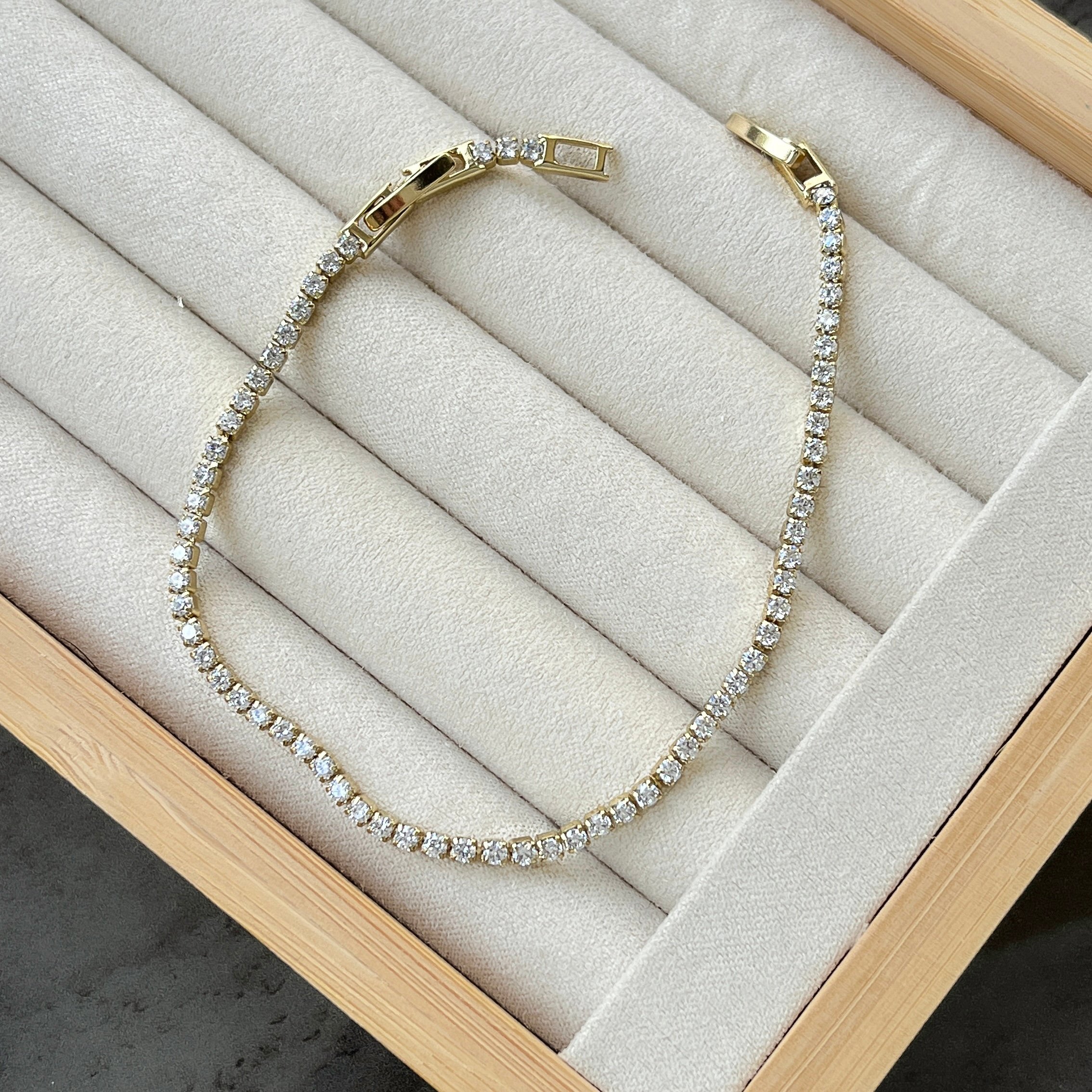 Minimal Taşlı Suyolu Bileklik - 14K