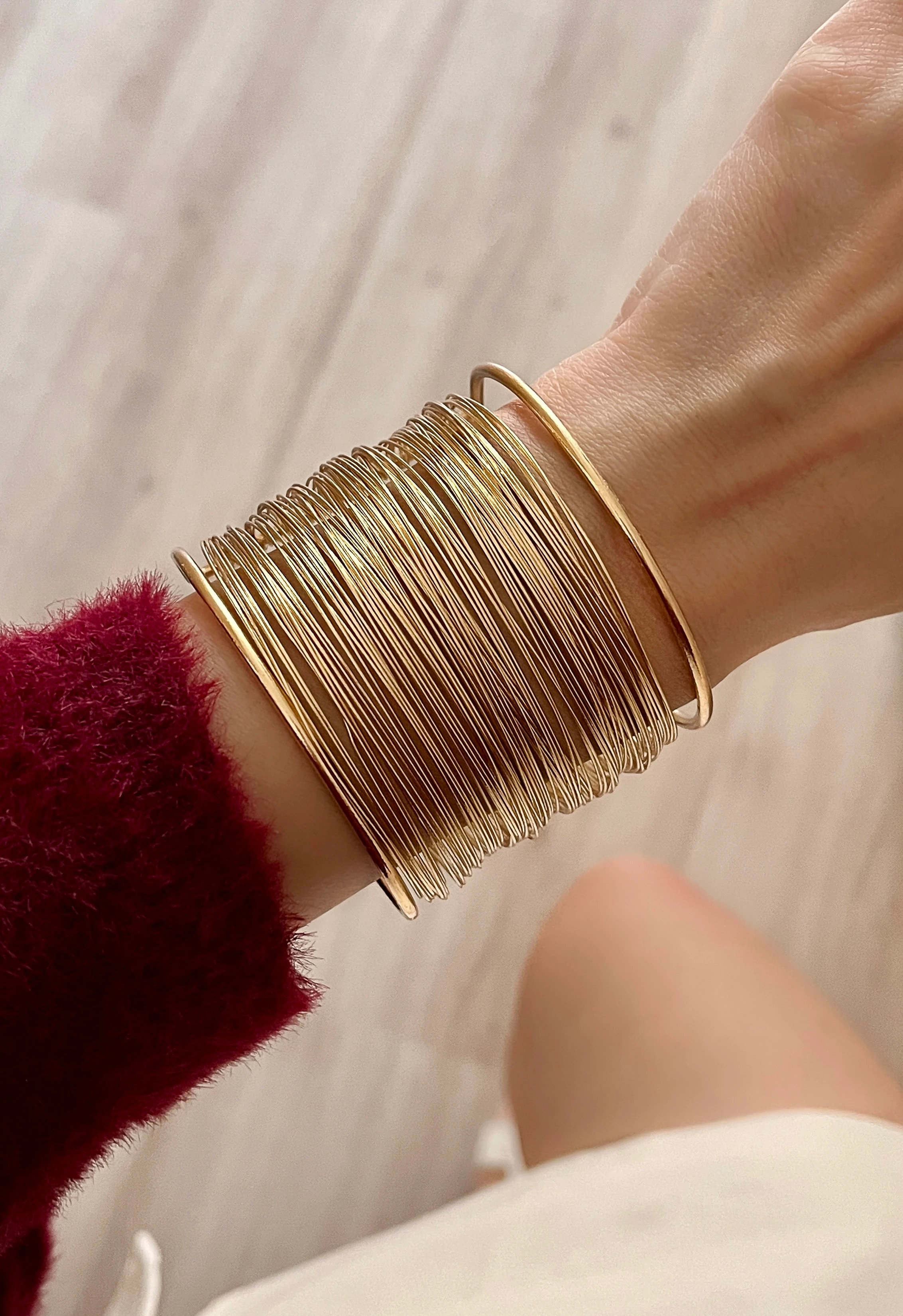 Geniş Sarım Tel Bileklik