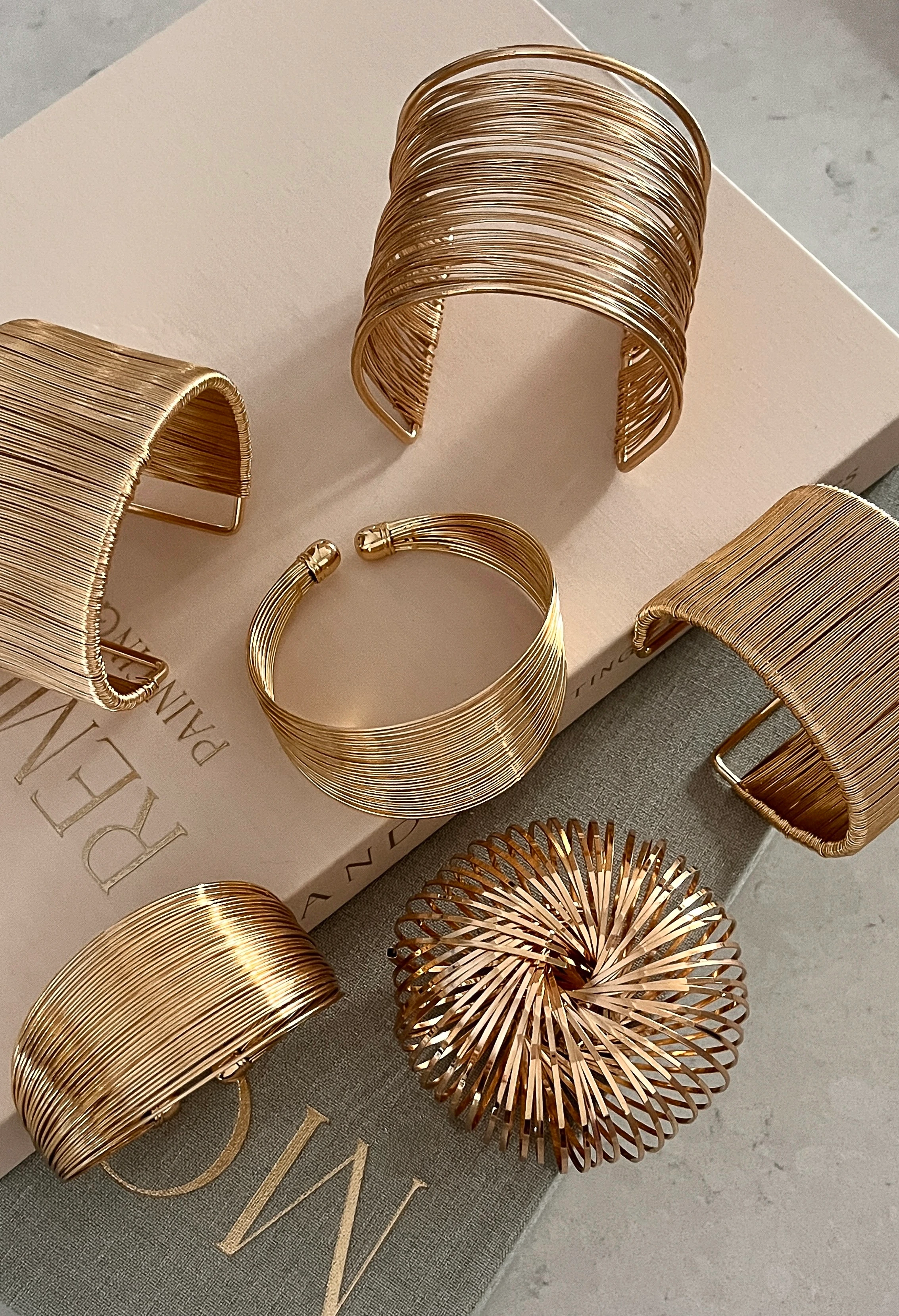 Sık Sarım Tel Bileklik