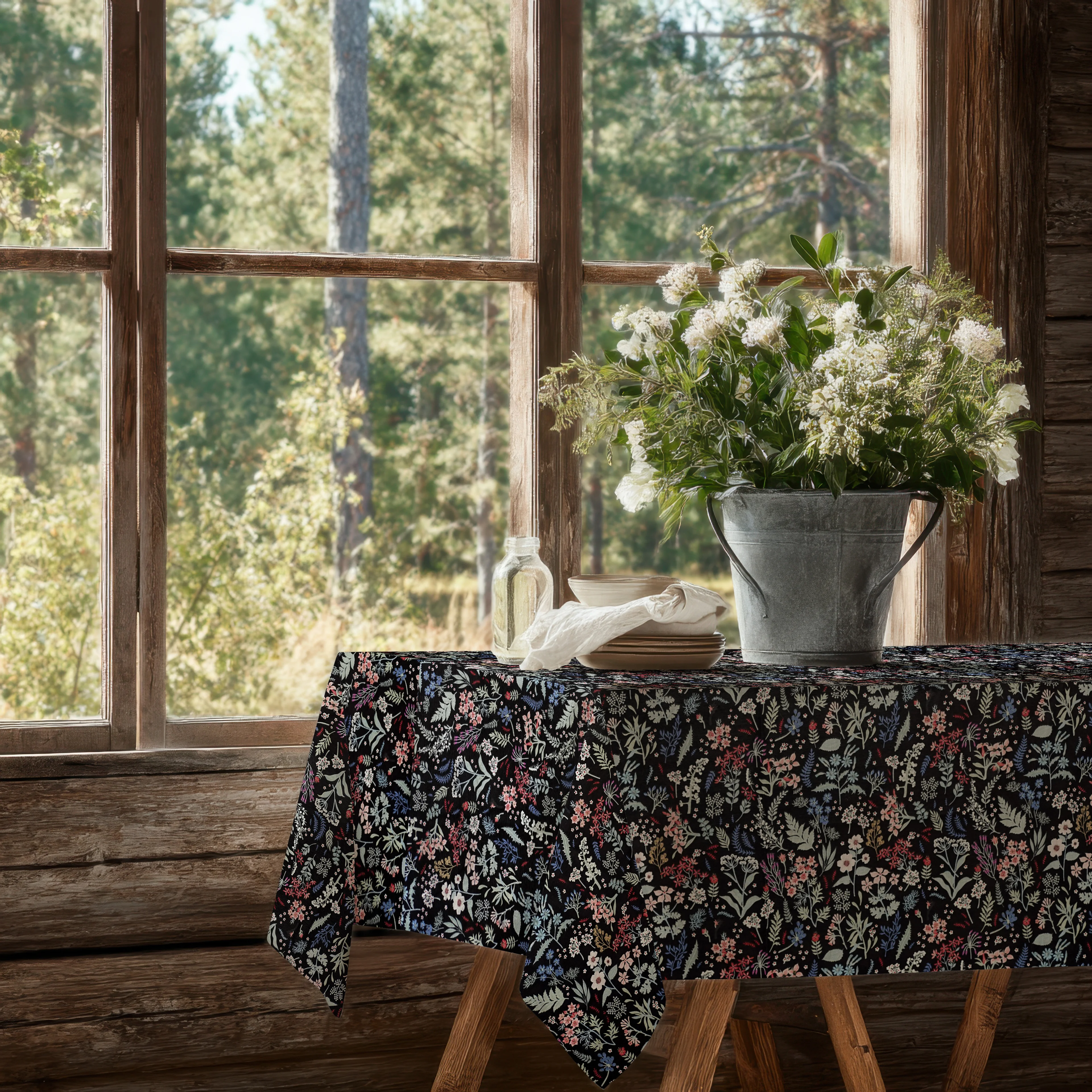 Çiçek Bahçesi Keten Masa Örtüsü Dertsiz Kumaş