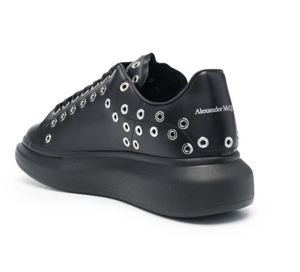 Oversize Eyelet Detail Sneaker