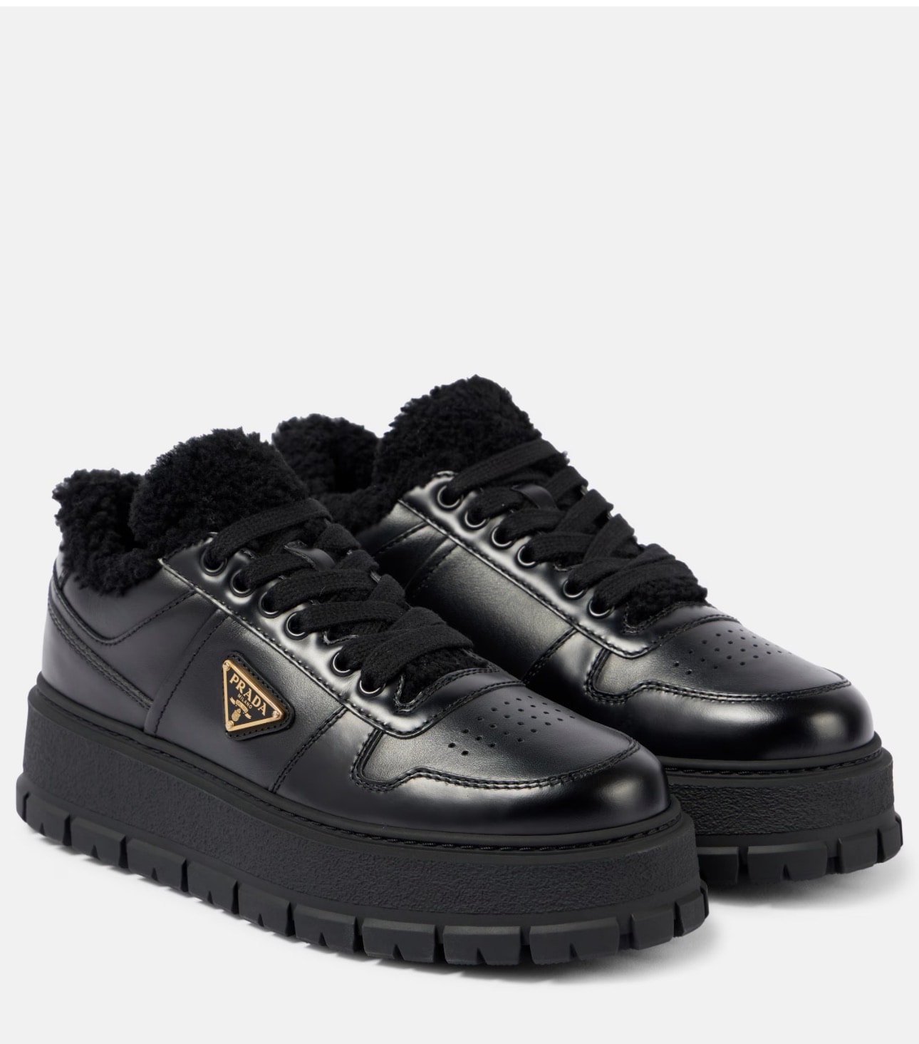 Kalın Taban Parlak Deri Kadın Sneaker