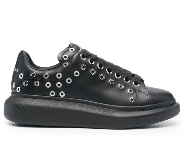 Oversize Eyelet Detail Sneaker