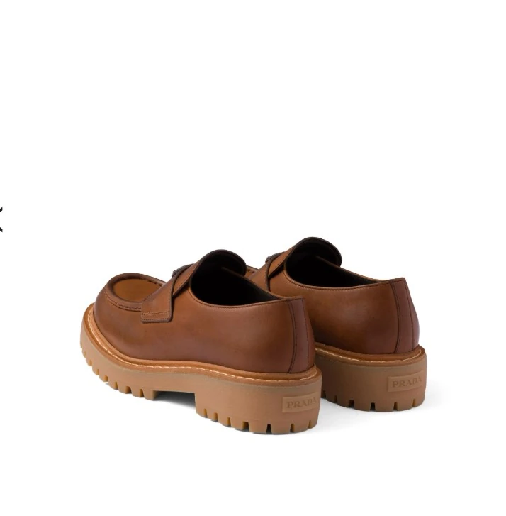 Komple Deri Metal Logo Detaylı Loafers