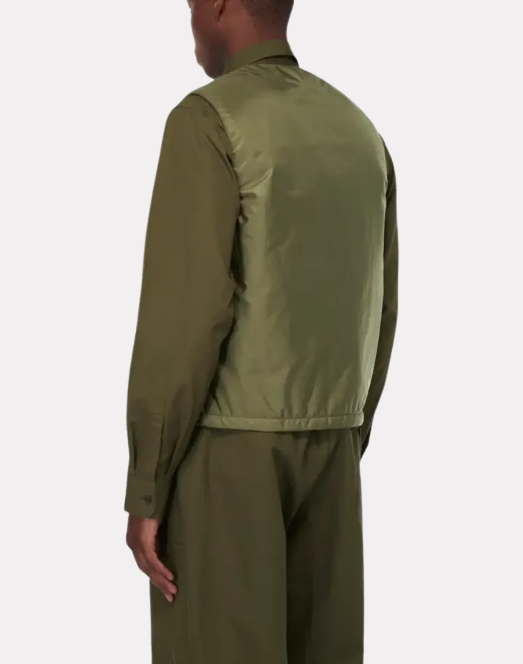 Dolgulu Metal Logolu Erkek Yelek