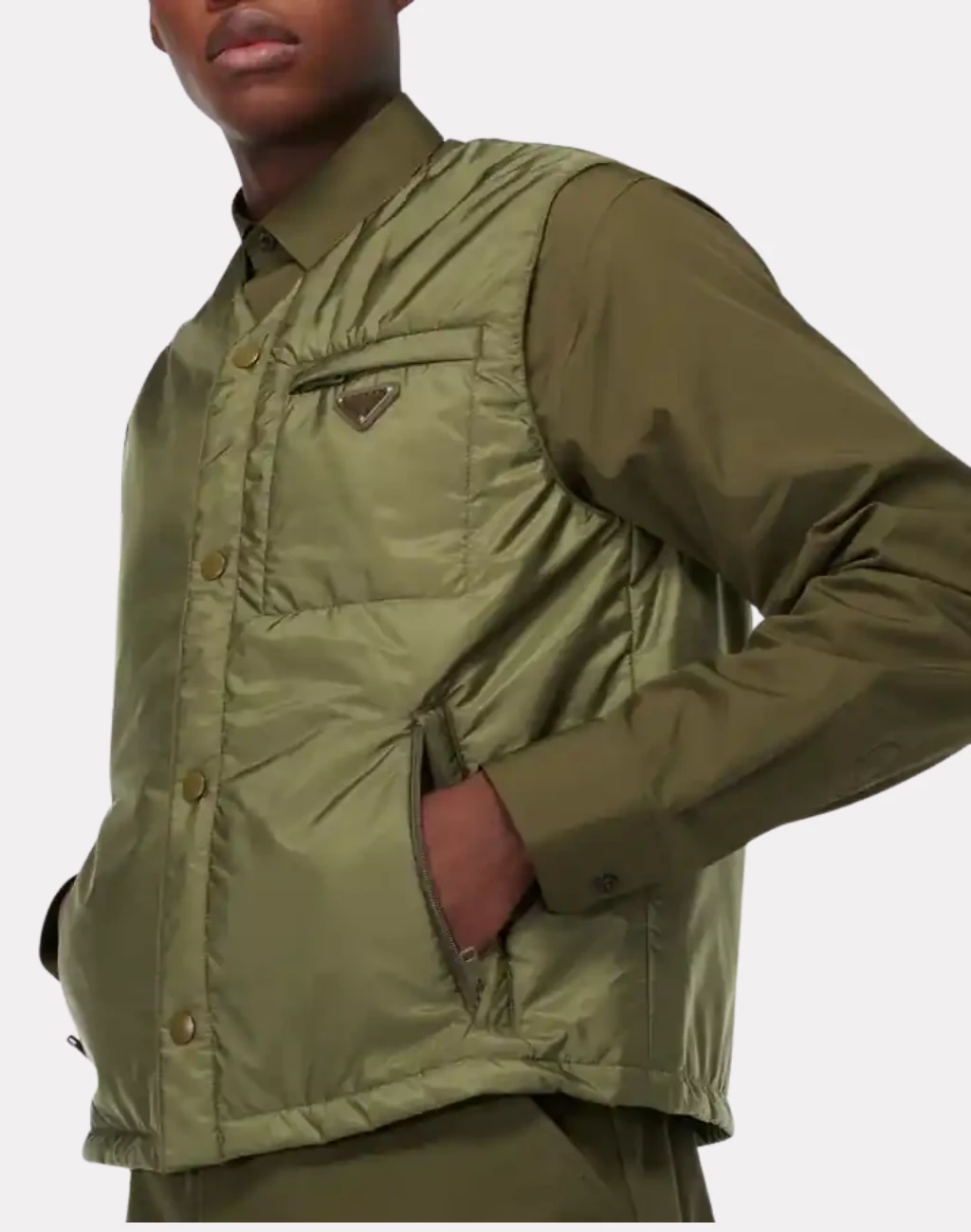 Dolgulu Metal Logolu Erkek Yelek