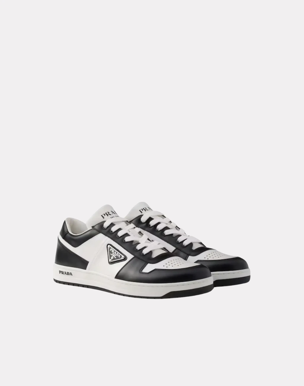 Komple Deri Metal Logolu Erkek Sneaker