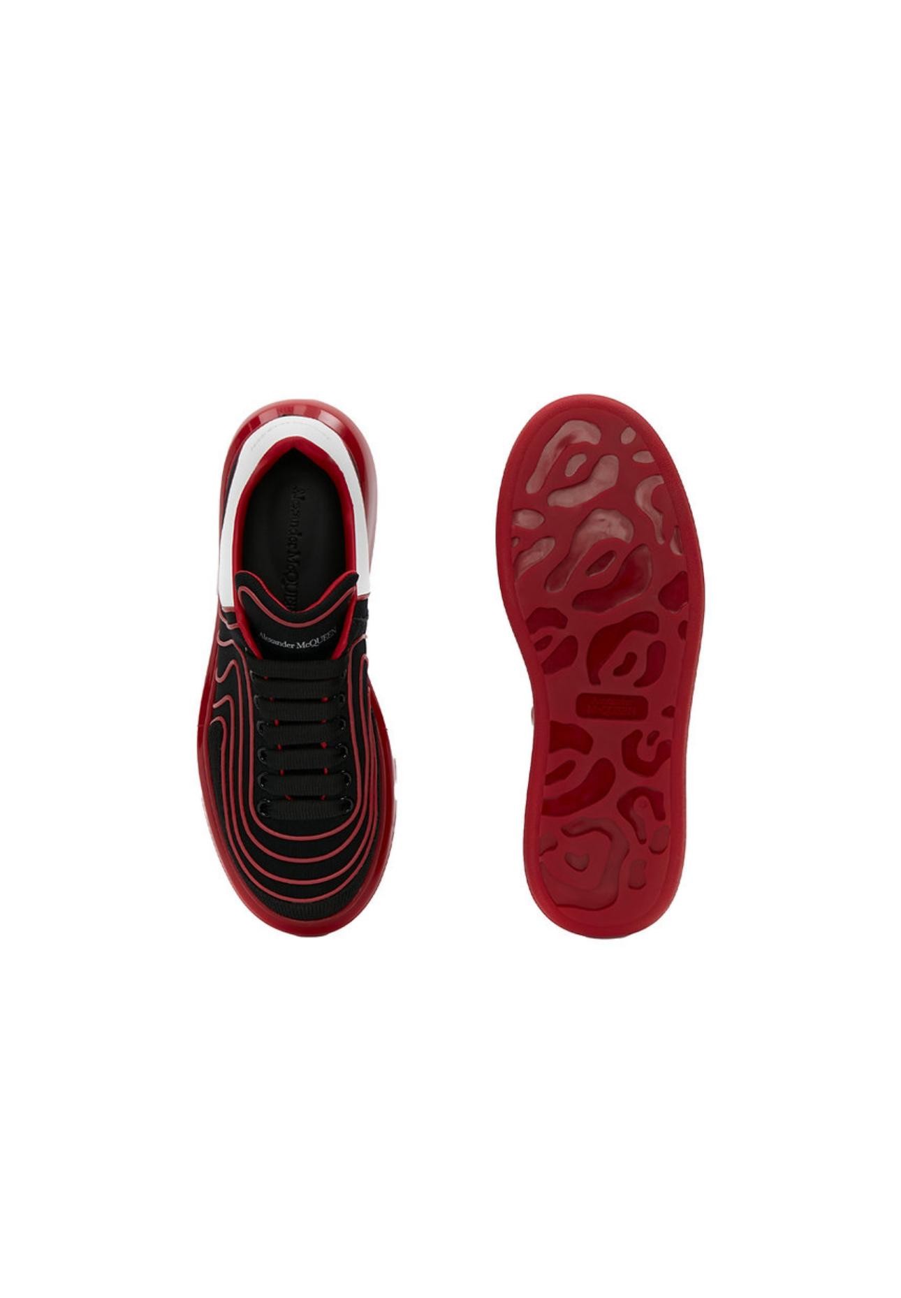 WAVES KNIT OVERSIZED SNEAKER IN BLACK/RED