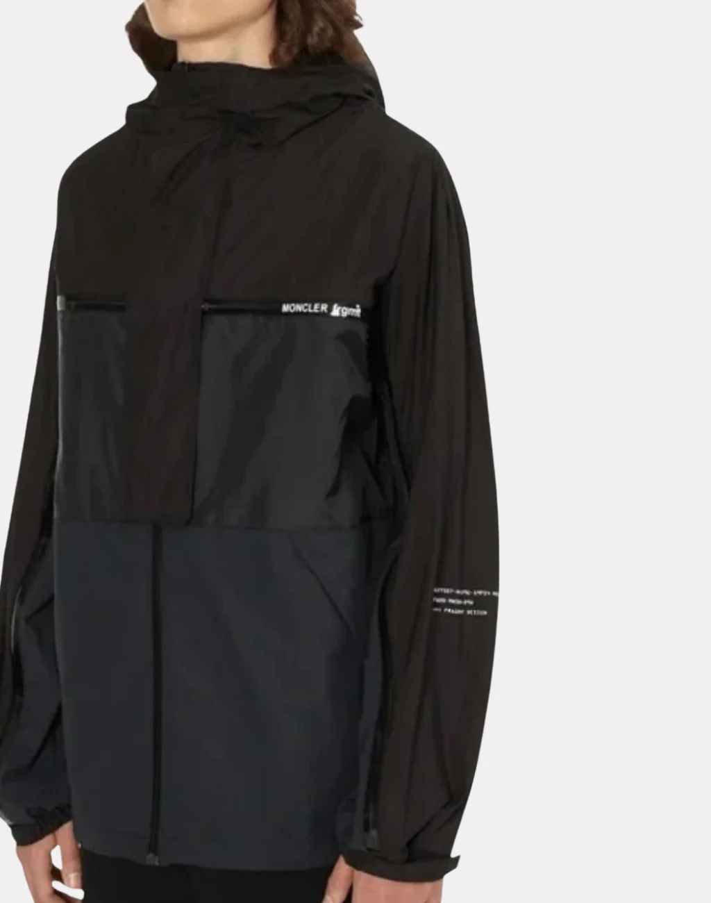 Parça Tasarımlı Sırt Çantalı Ceket