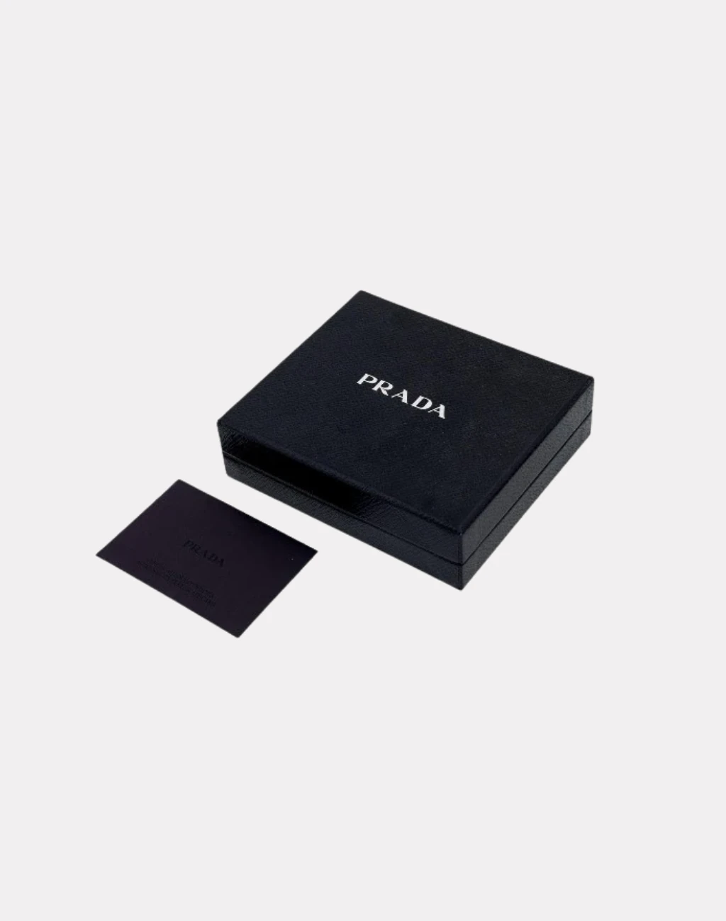 Lacivert Üçgen Logolu Kartvizitlik