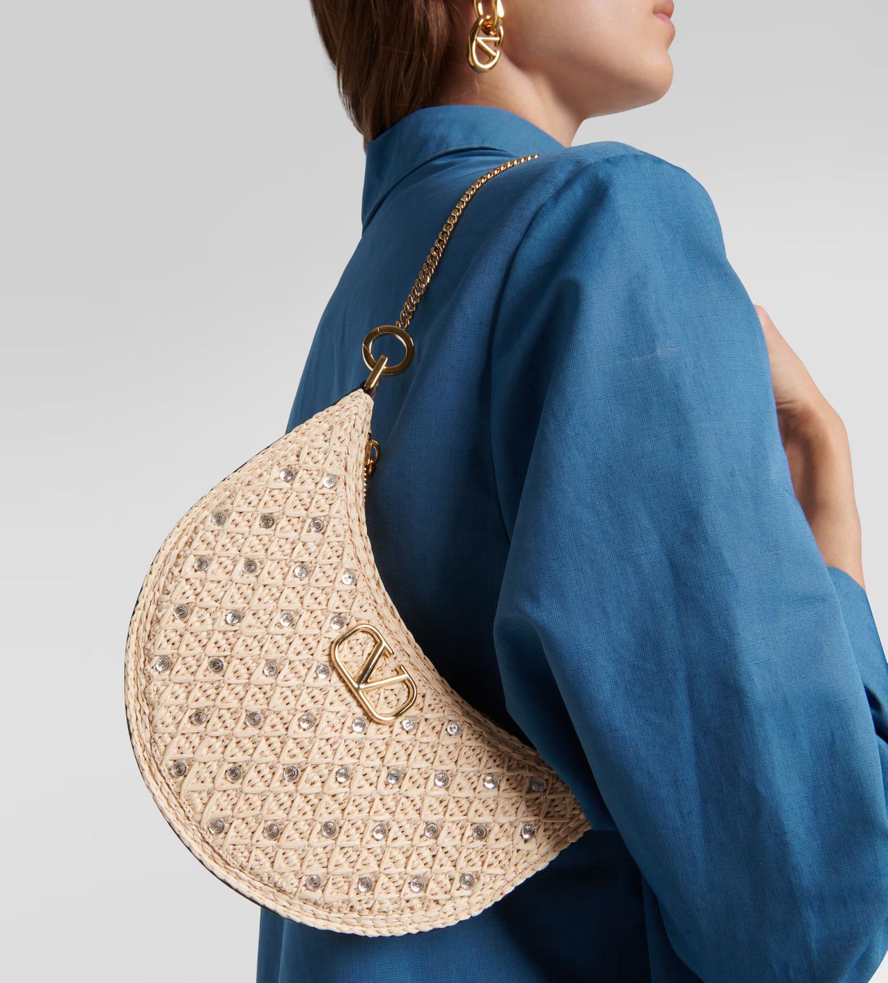 VLogo Signature Raffia-effect Omuz Çantası