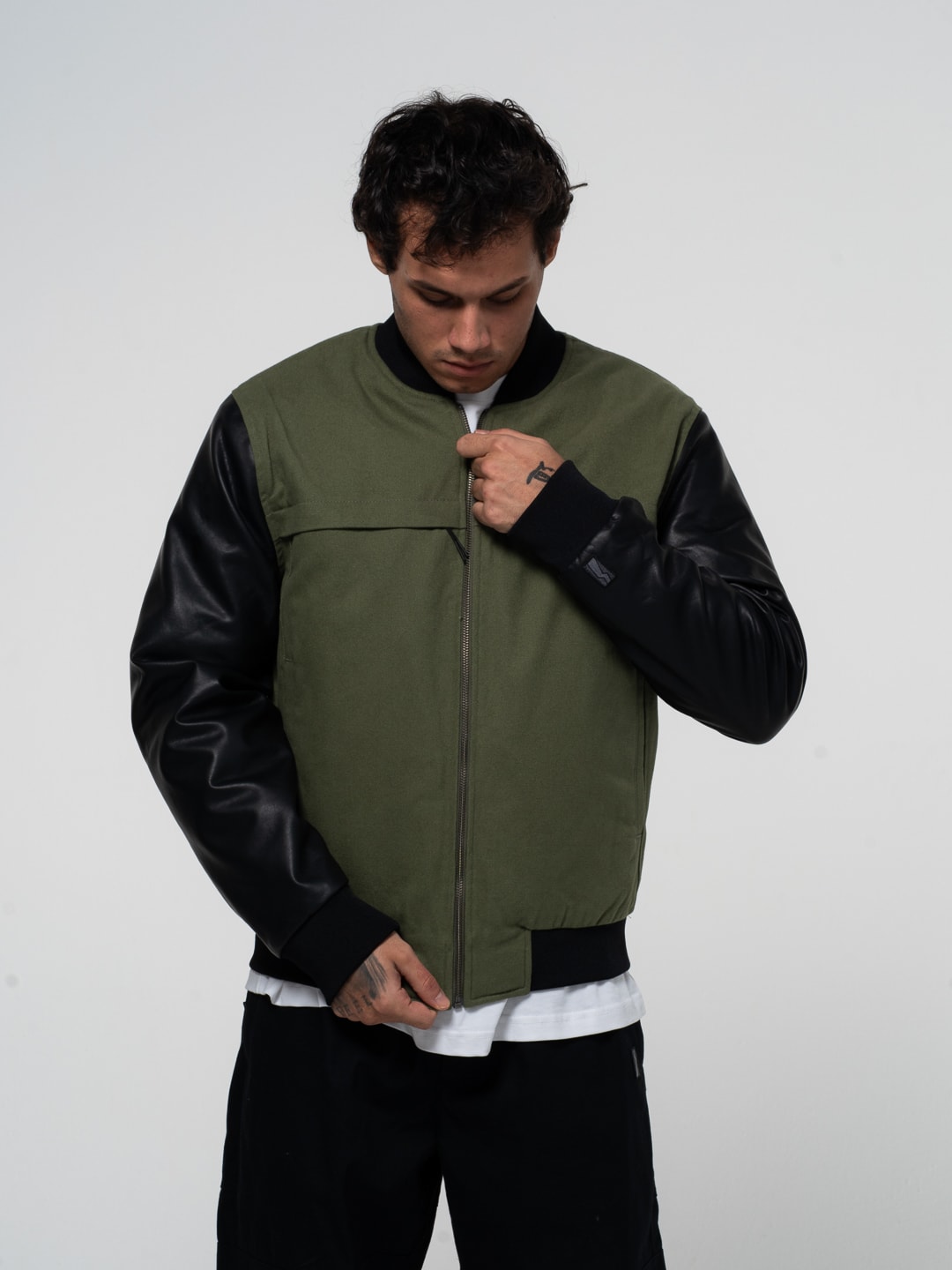 BOMBER JACKET KHAKI