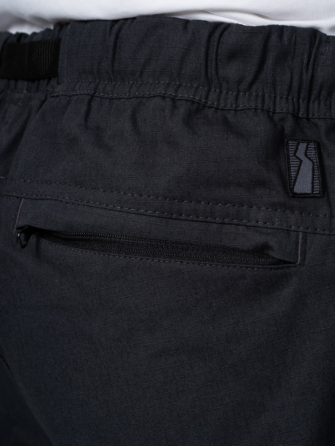 SHORT ANTHRACITE