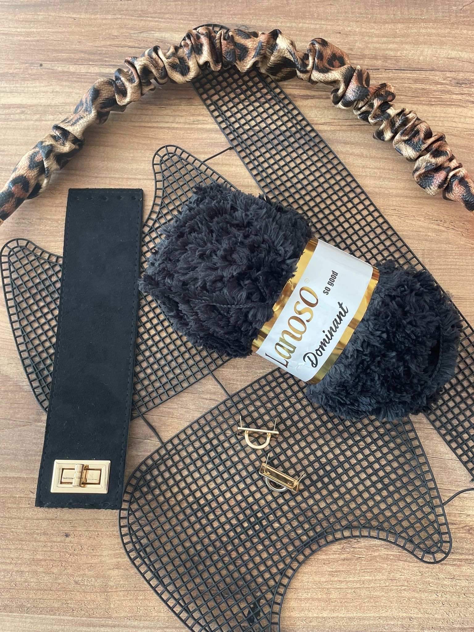 Leopar-Siyah İp